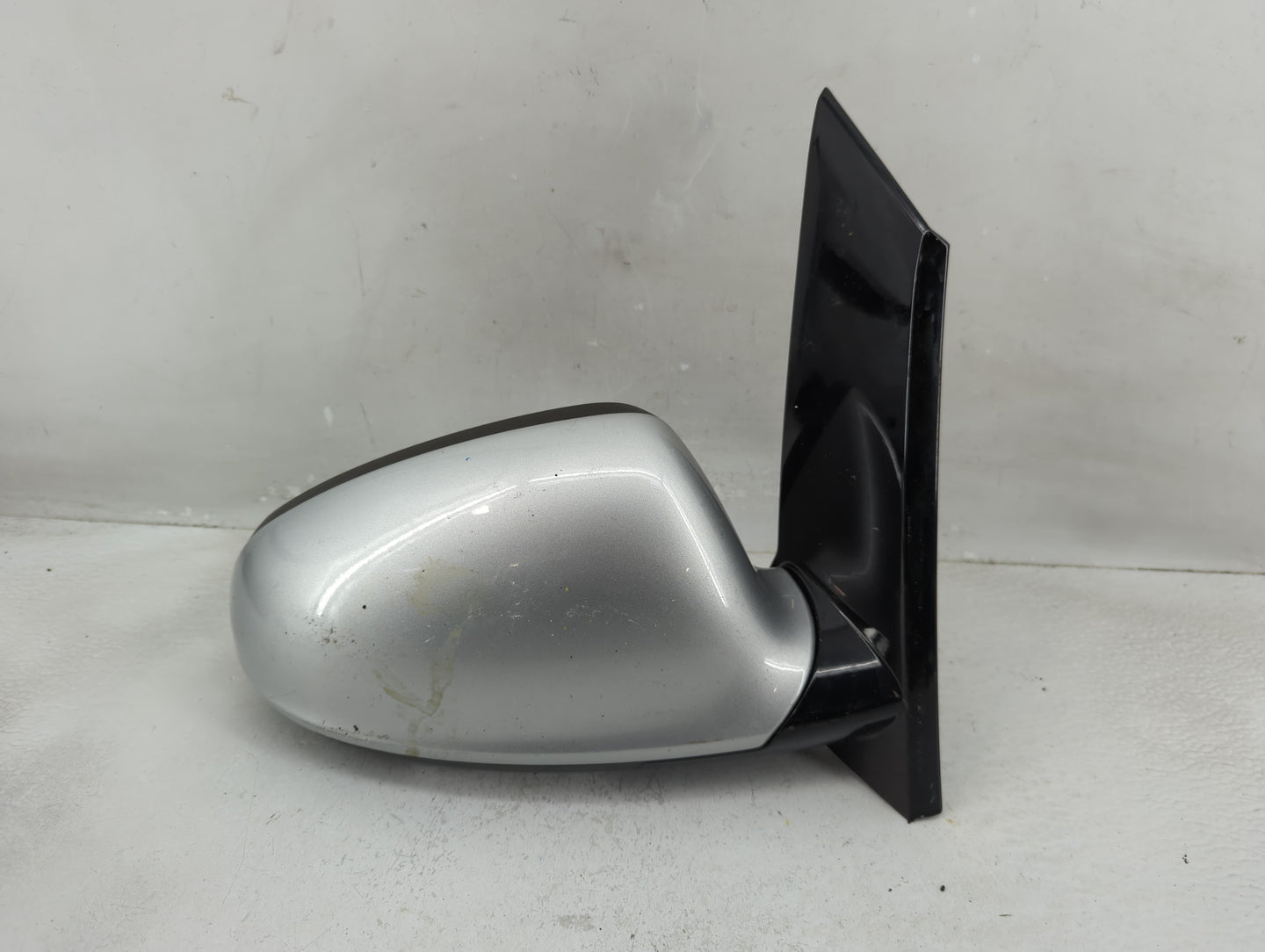 2012-2017 Buick Verano Passenger Side View Mirror - Right Door Mirror OEM Used - Oemusedautoparts1.com