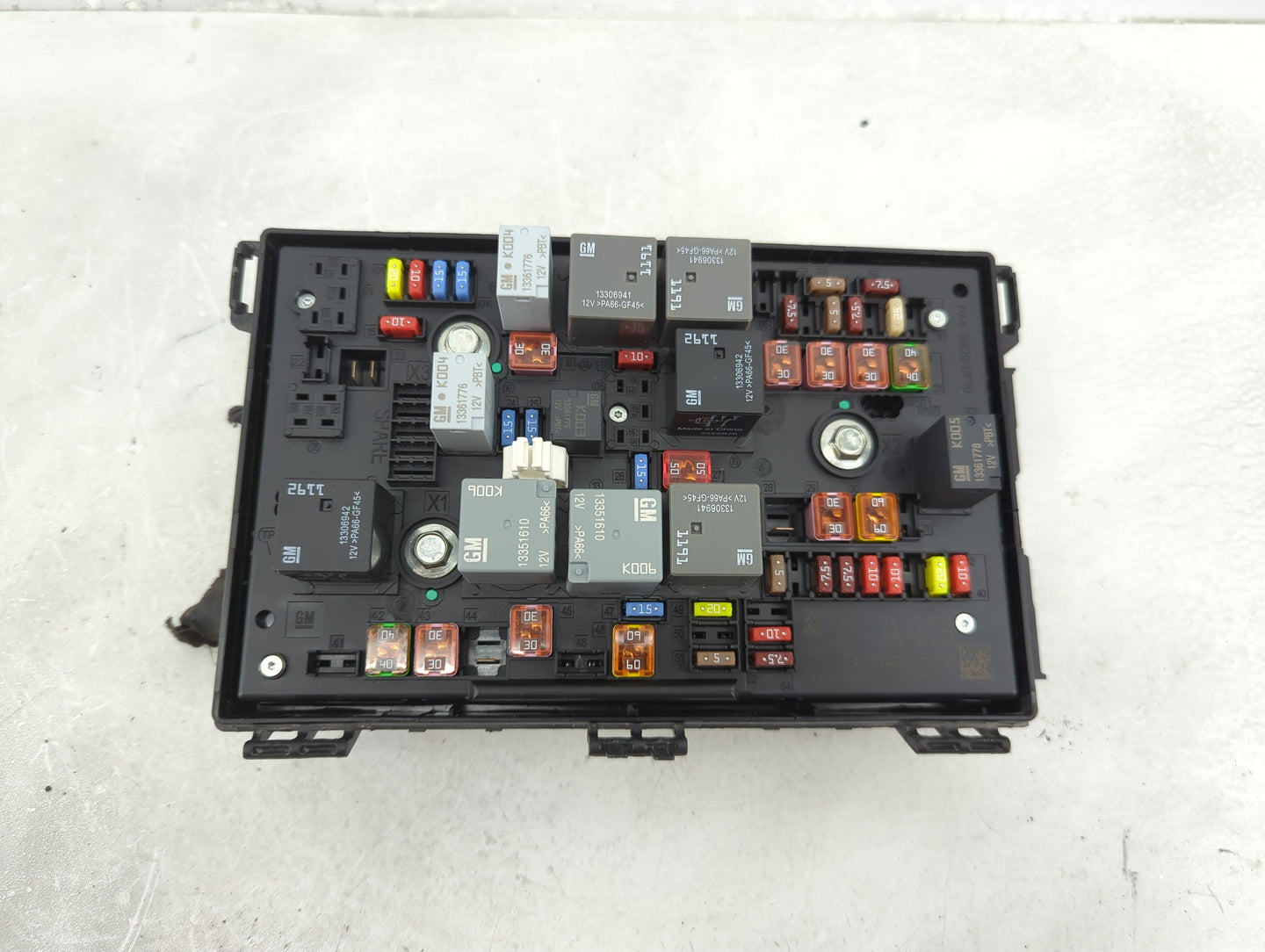 2013-2016 Buick Verano Fusebox Fuse Box Panel Relay Module P/N:13403357 Fits Fits 2013 2014 2015 2016 OEM Used Auto Parts - 