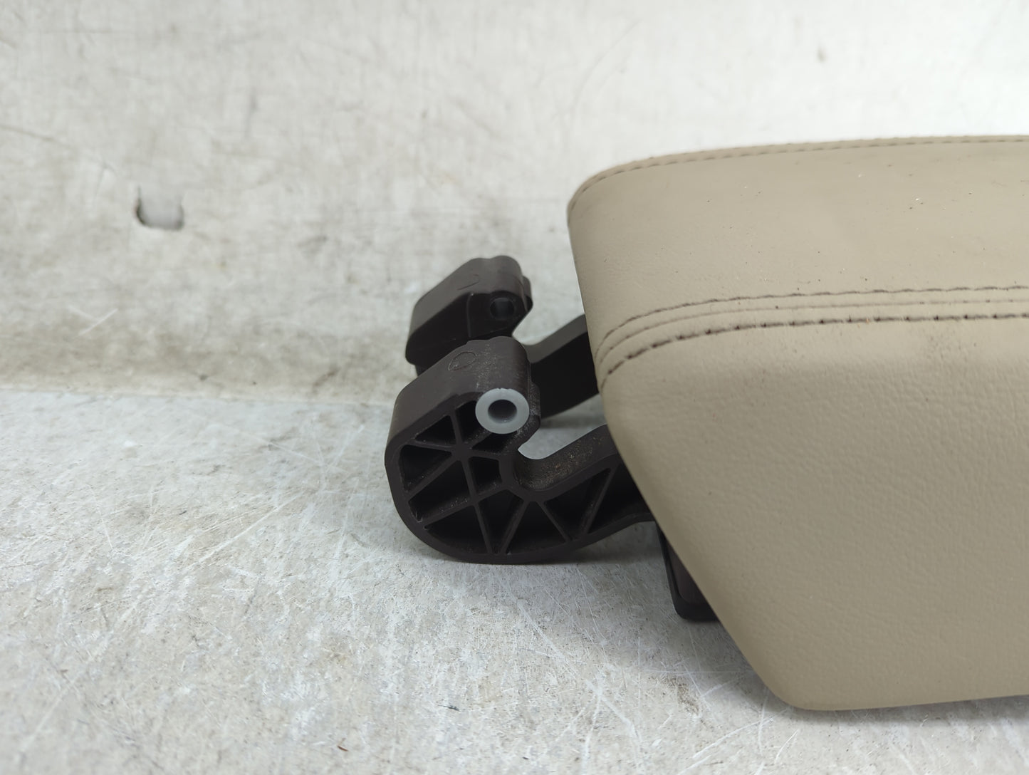 2016 Buick Verano Center Console Armrest Cover Lid Fits OEM Used Auto Parts - Oemusedautoparts1.com
