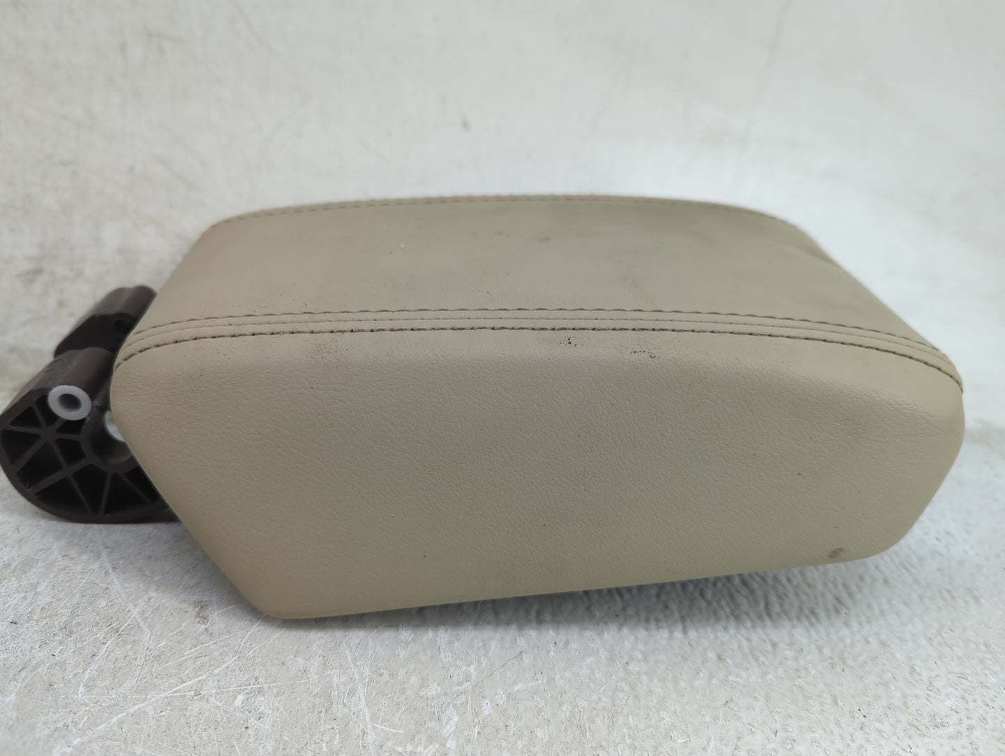 2016 Buick Verano Center Console Armrest Cover Lid Fits OEM Used Auto Parts - Oemusedautoparts1.com