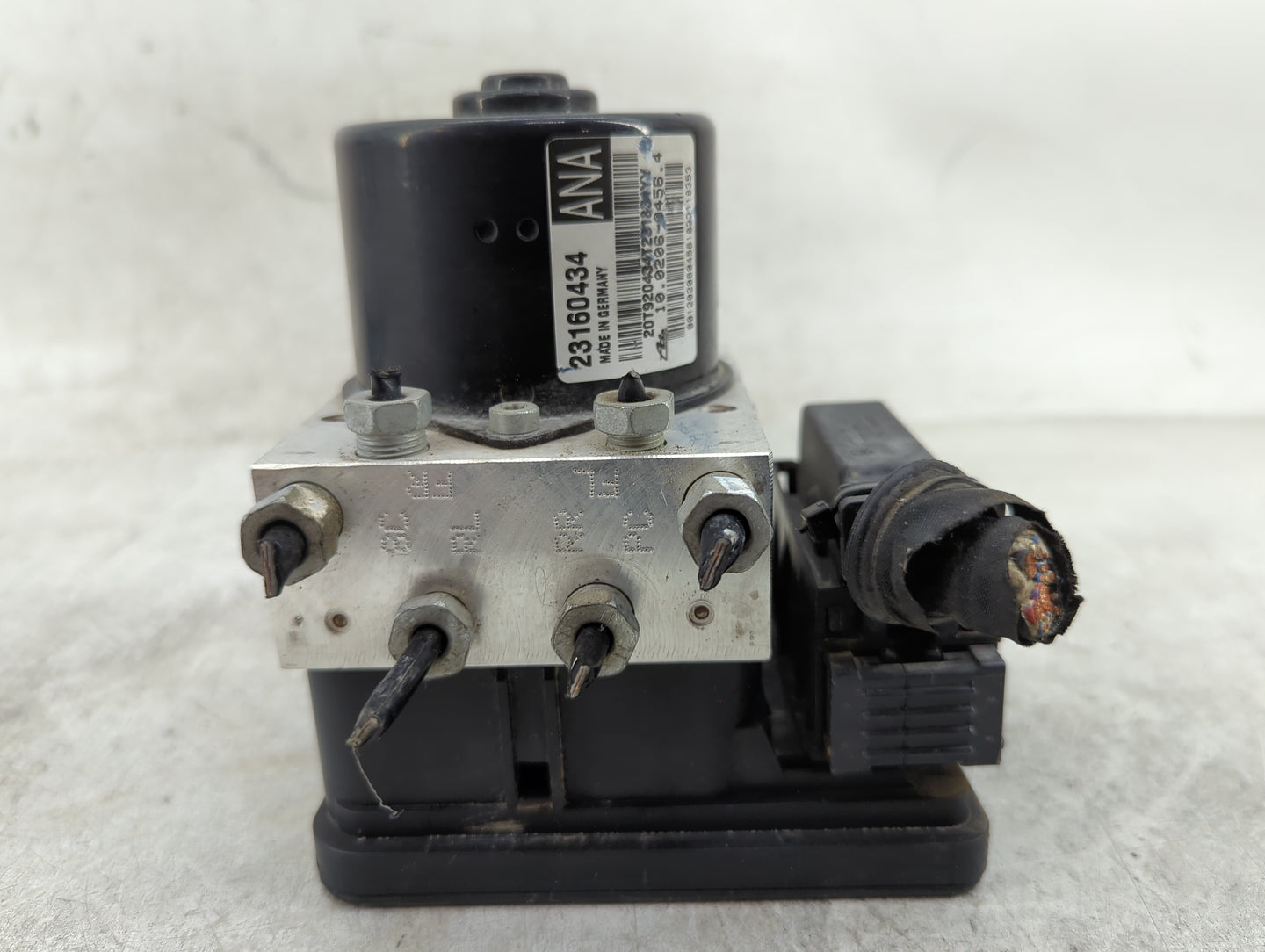 2016 Buick Verano ABS Pump Control Module Replacement P/N:23160434 10.0206-0456.4, 10.0960-4549.3, 28.5600-8304.3, LJH3F16Q9