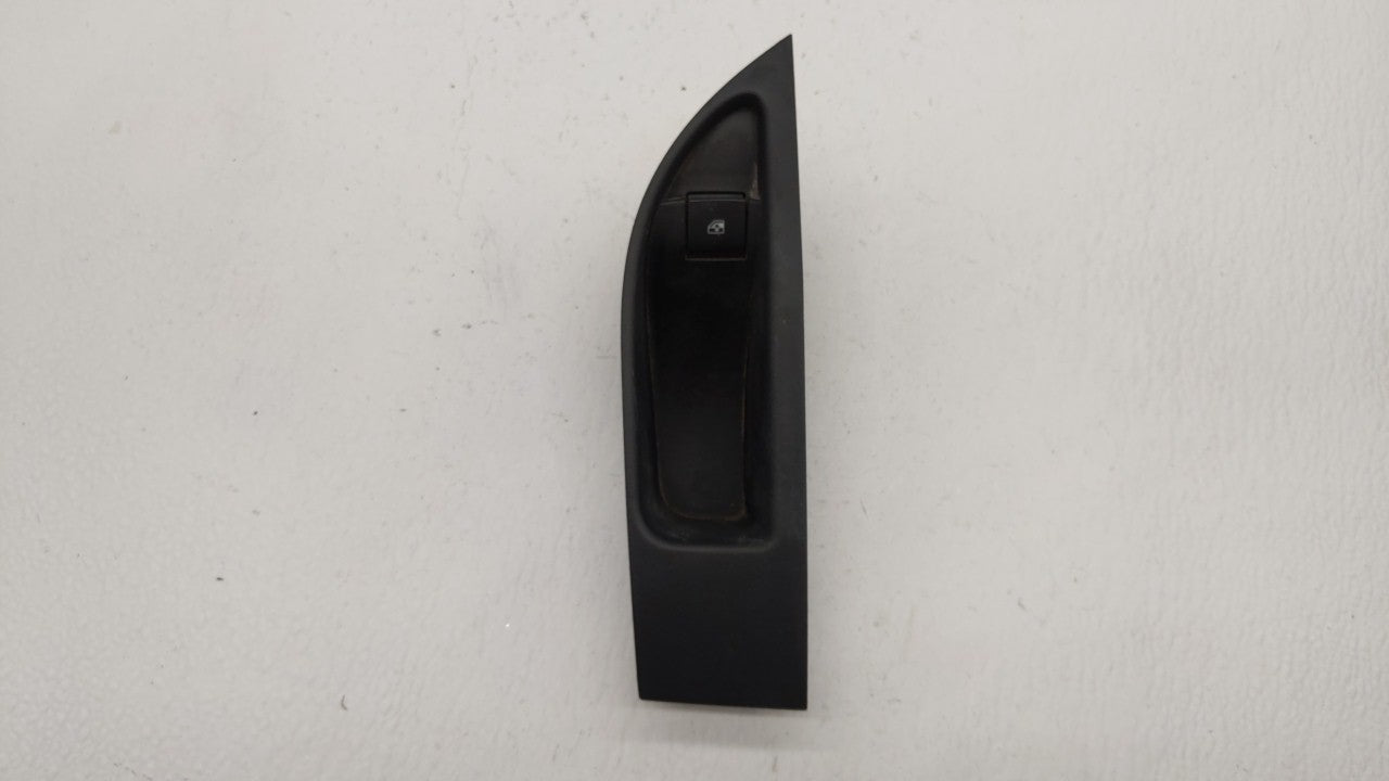 2016 Buick Verano Passenger Right Power Window Switch 2547017 - Oemusedautoparts1.com