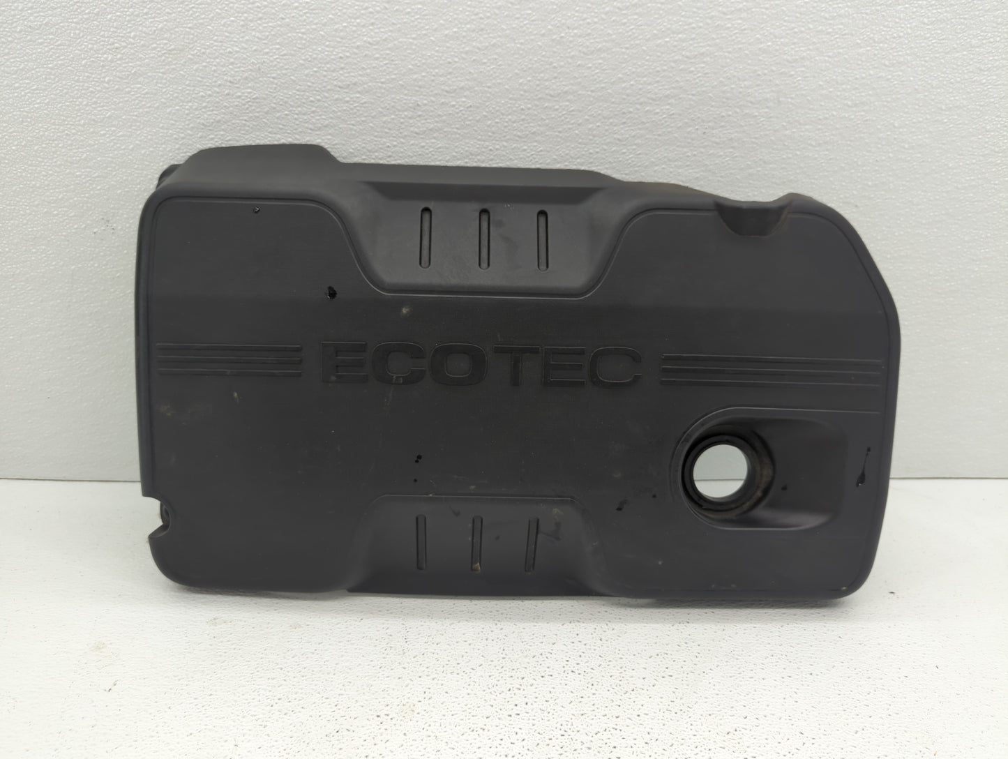 2016 Buick Verano Engine Cover Black - Oemusedautoparts1.com