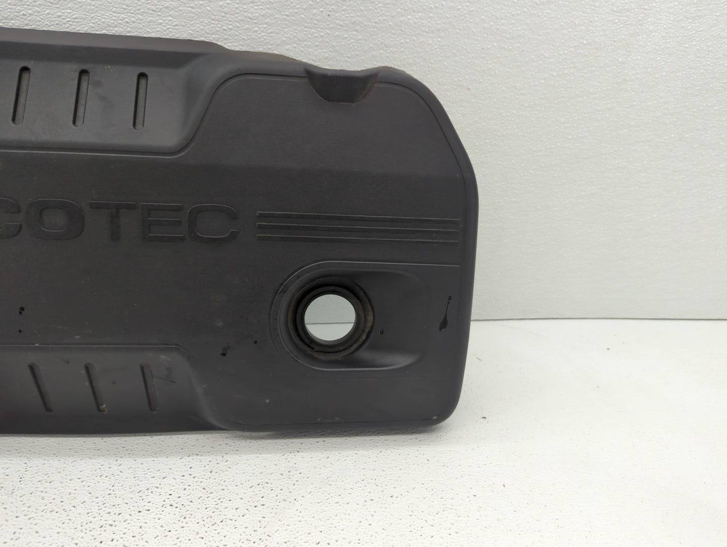 2016 Buick Verano Engine Cover Black - Oemusedautoparts1.com