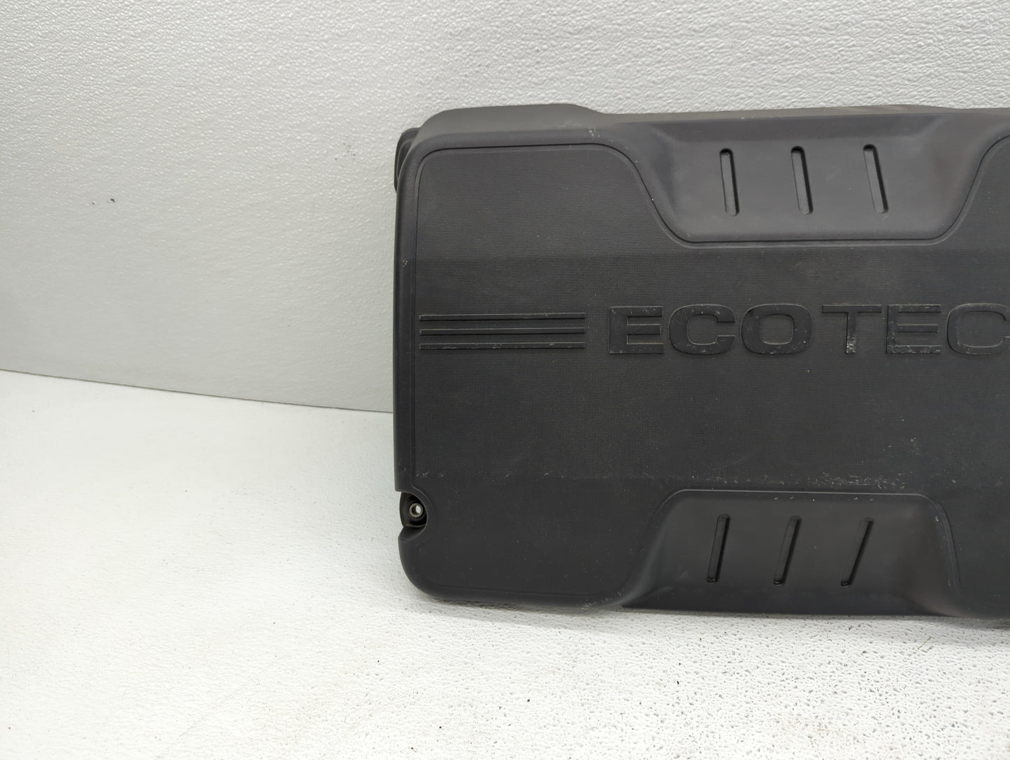 2016 Buick Verano Engine Cover - Oemusedautoparts1.com