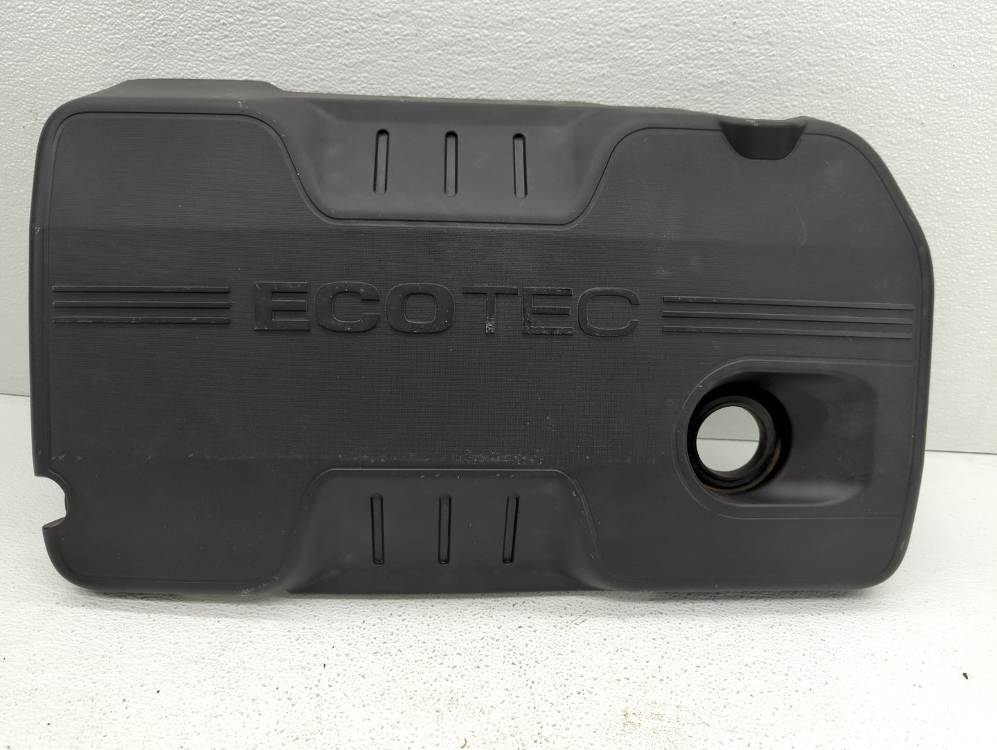 2016 Buick Verano Engine Cover - Oemusedautoparts1.com