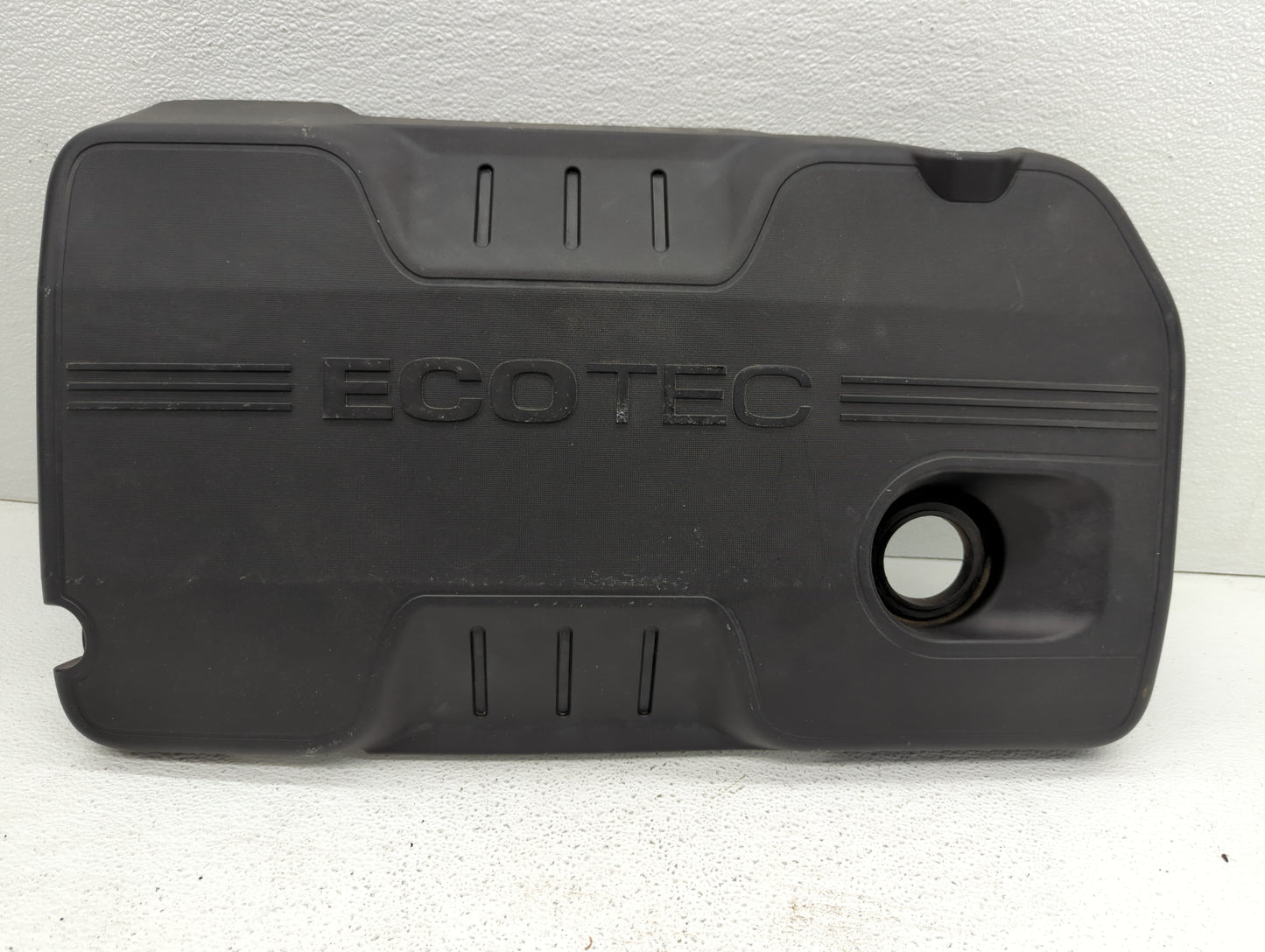 2016 Buick Verano Engine Cover - Oemusedautoparts1.com