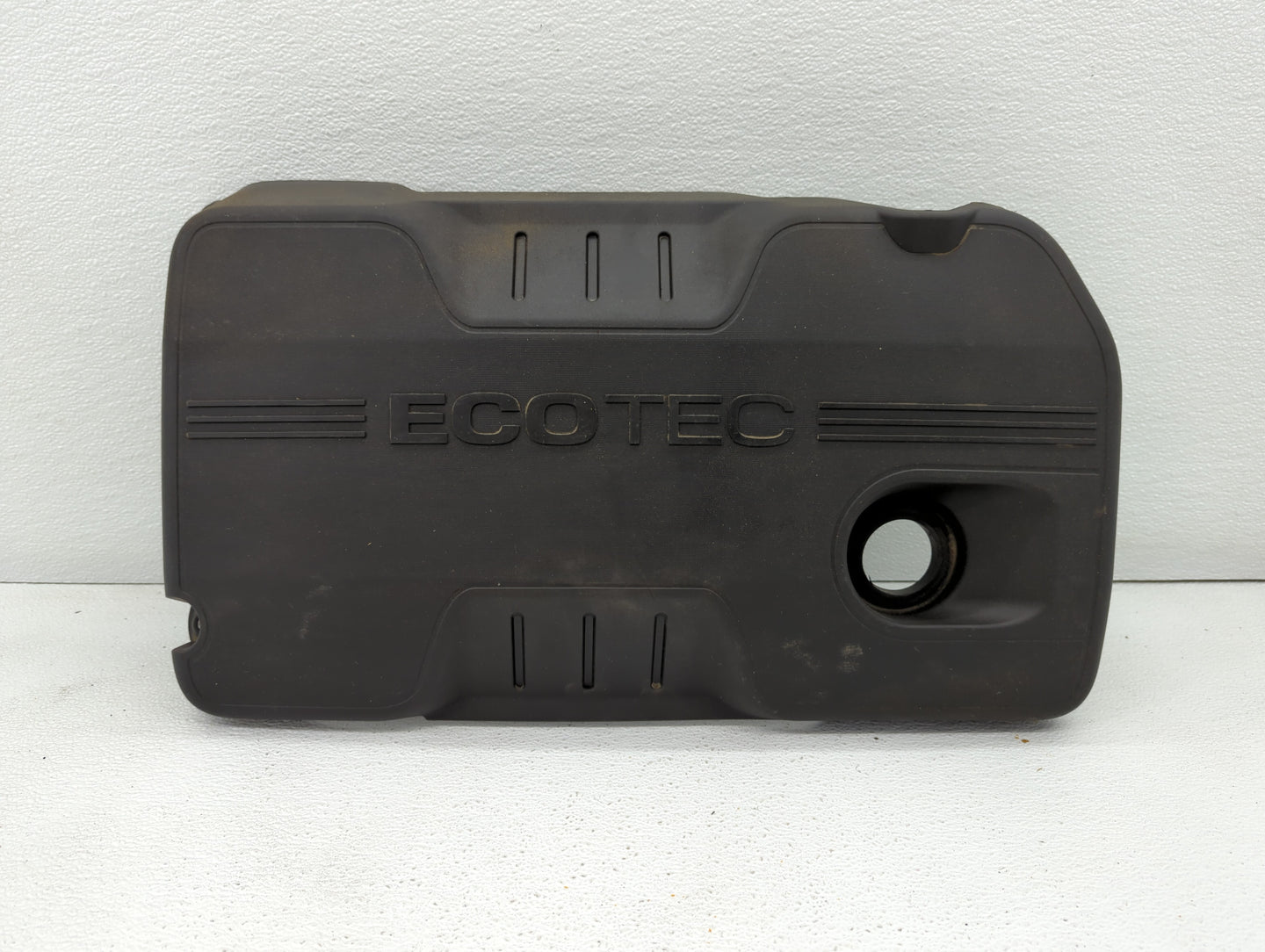 2016 Buick Verano Engine Cover - Oemusedautoparts1.com