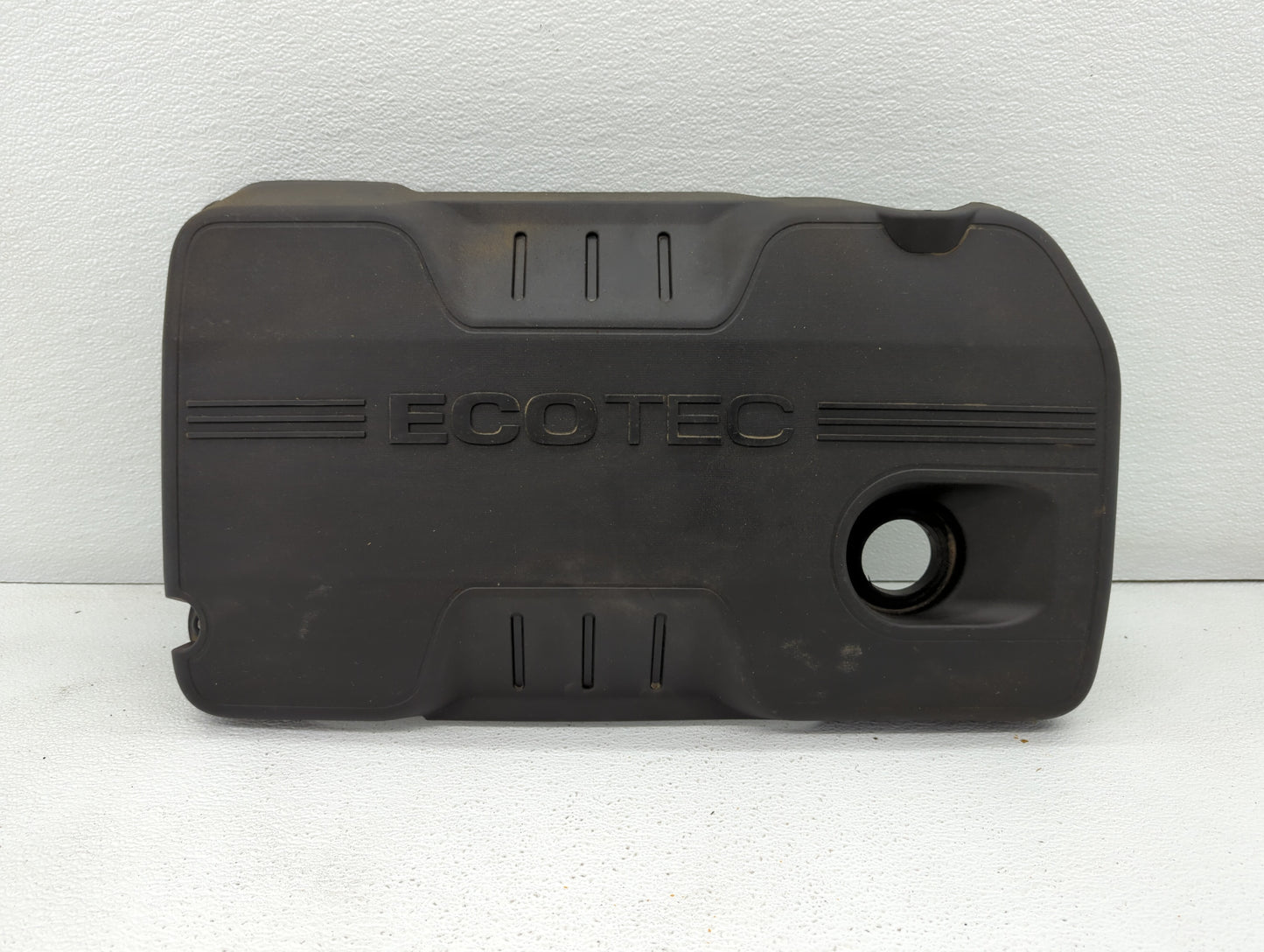2016 Buick Verano Engine Cover - Oemusedautoparts1.com