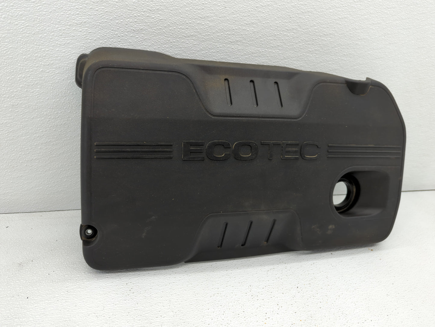 2016 Buick Verano Engine Cover - Oemusedautoparts1.com