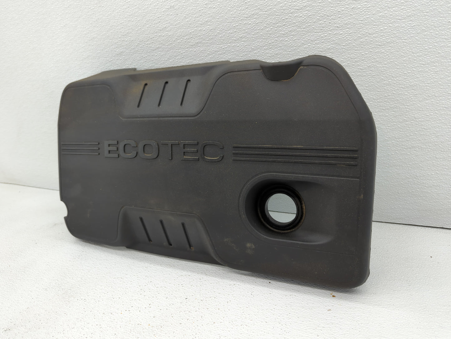 2016 Buick Verano Engine Cover - Oemusedautoparts1.com