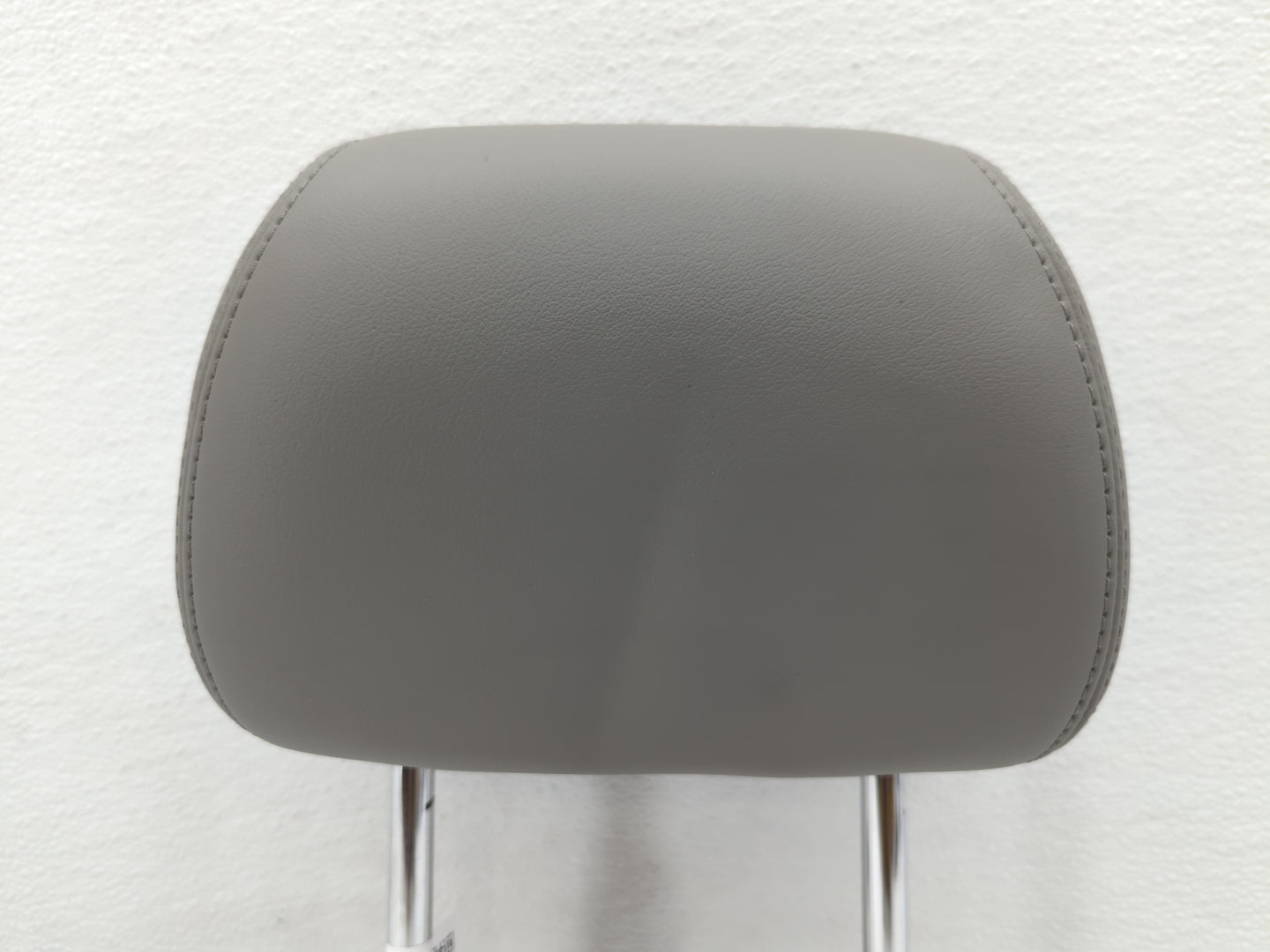 2016-2017 Buick Verano Headrest Head Rest Rear Seat Grey - Oemusedautoparts1.com