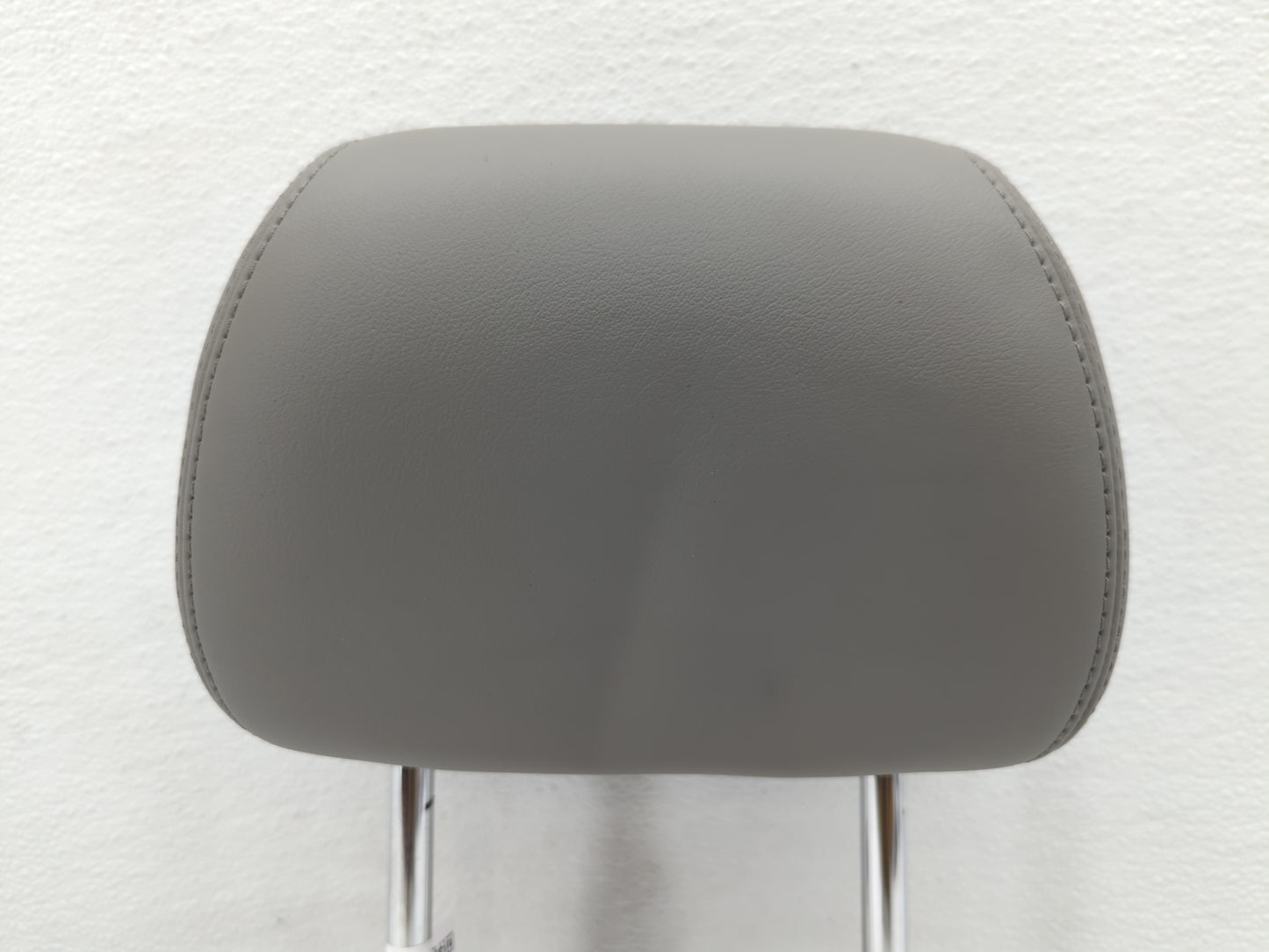 2016-2017 Buick Verano Headrest Head Rest Rear Seat Grey - Oemusedautoparts1.com
