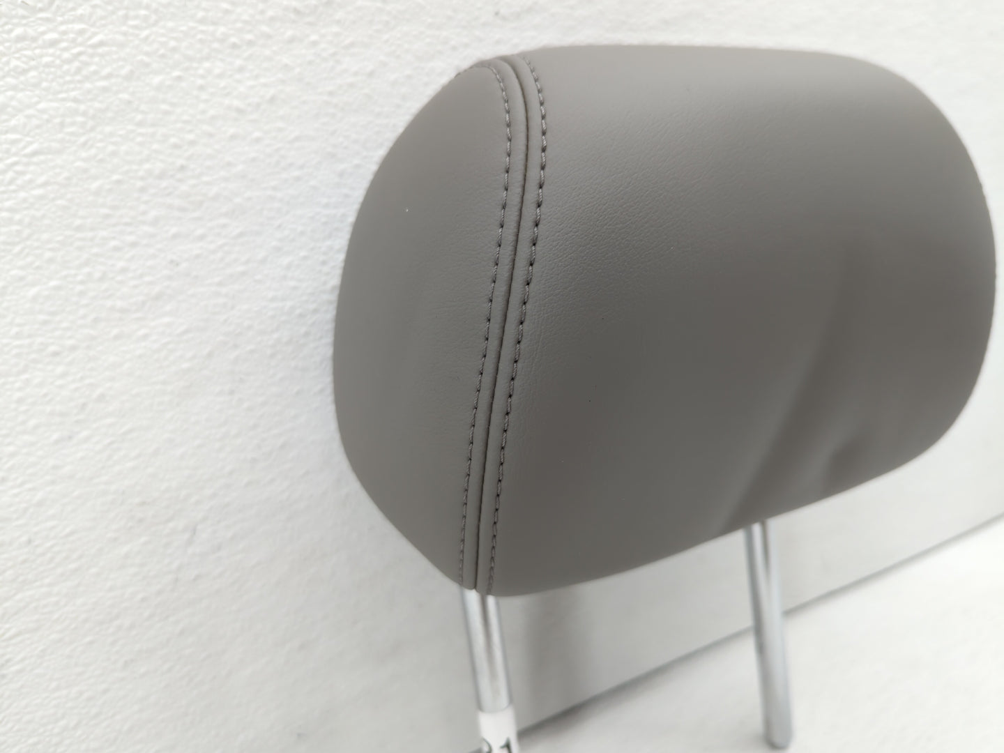 2016-2017 Buick Verano Headrest Head Rest Rear Seat Grey - Oemusedautoparts1.com