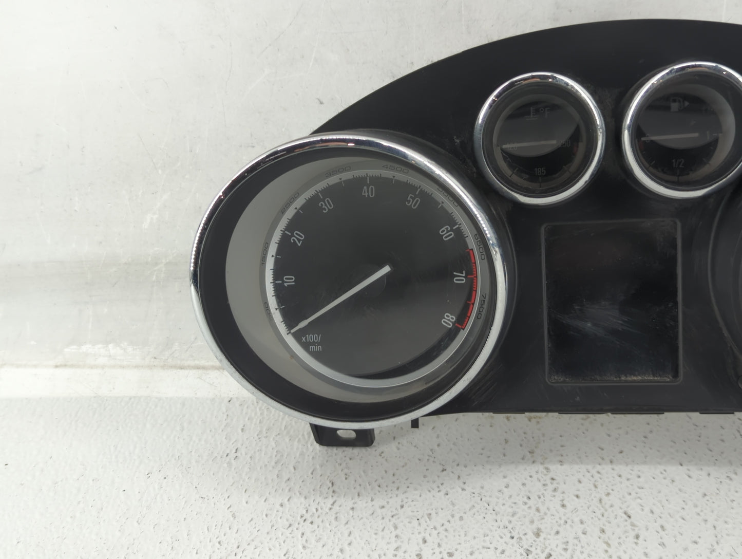 2015-2017 Buick Verano Instrument Cluster Speedometer Gauges P/N:23316331 Fits Fits 2015 2016 2017 OEM Used Auto Parts - Oem