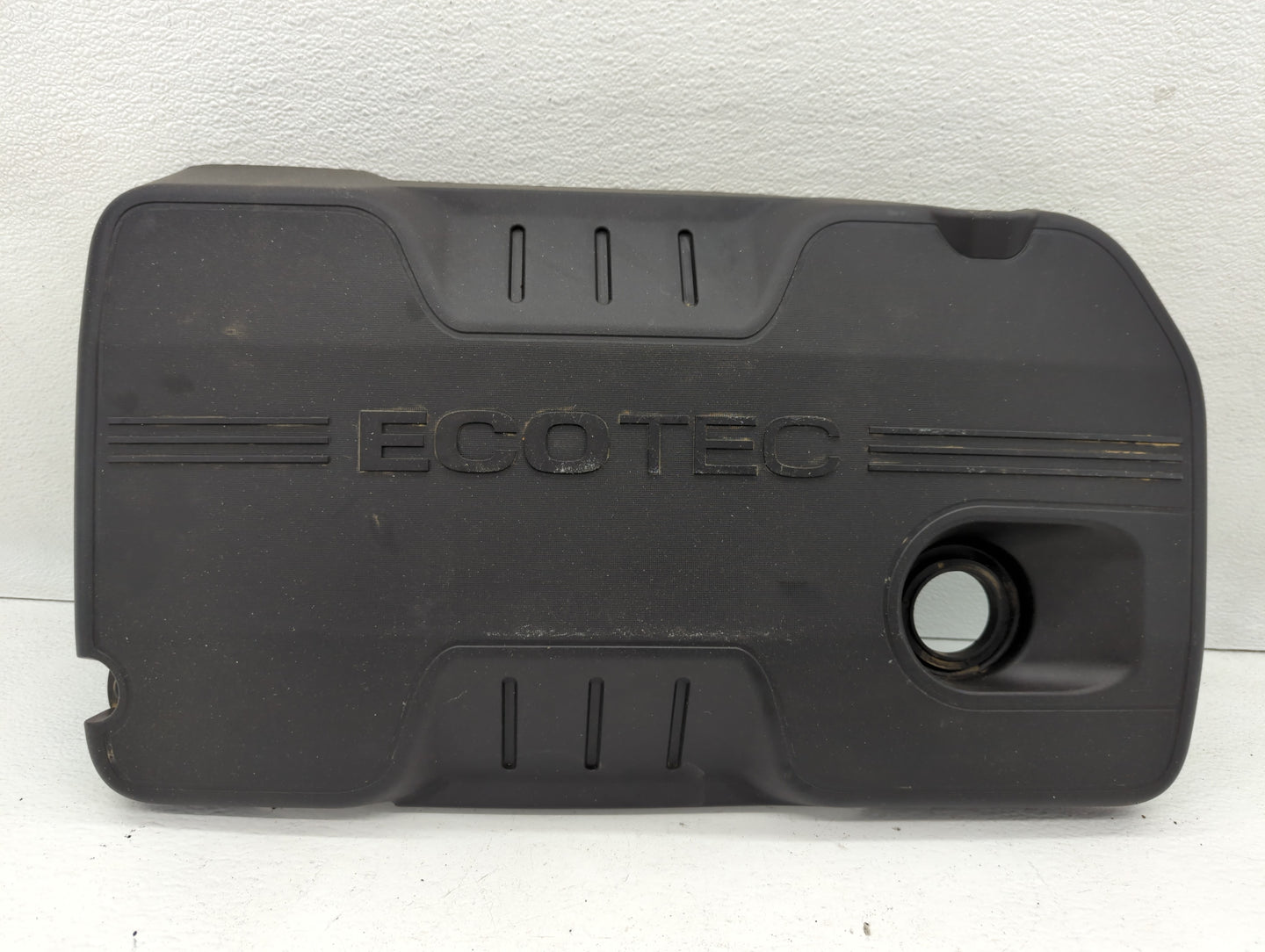 2016 Buick Verano Engine Cover - Oemusedautoparts1.com