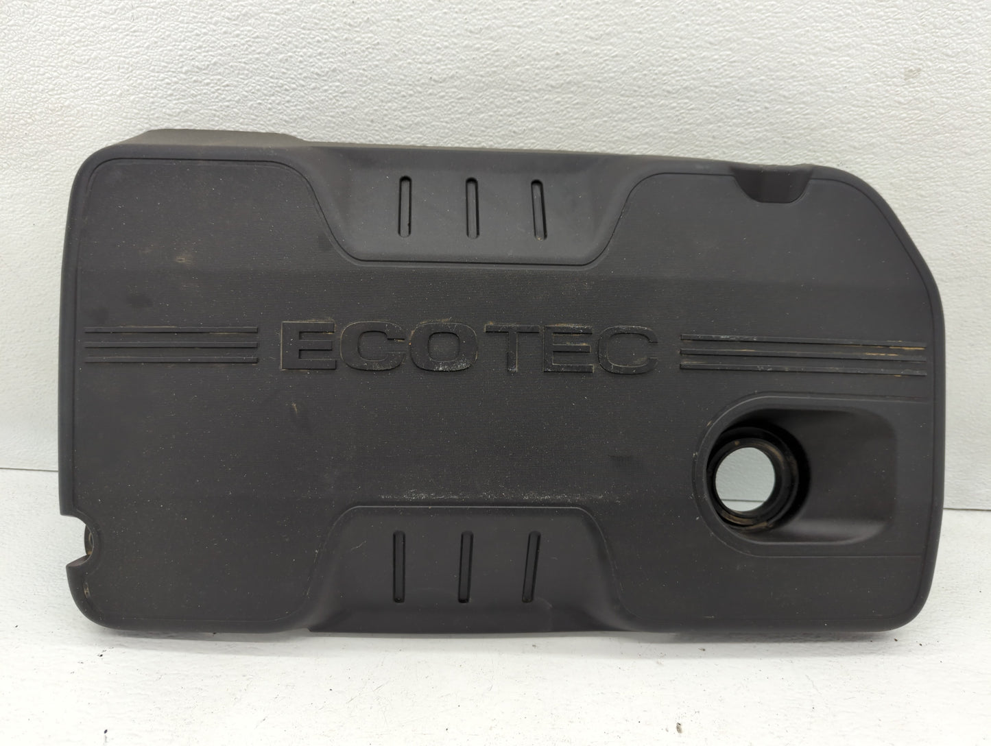 2016 Buick Verano Engine Cover - Oemusedautoparts1.com