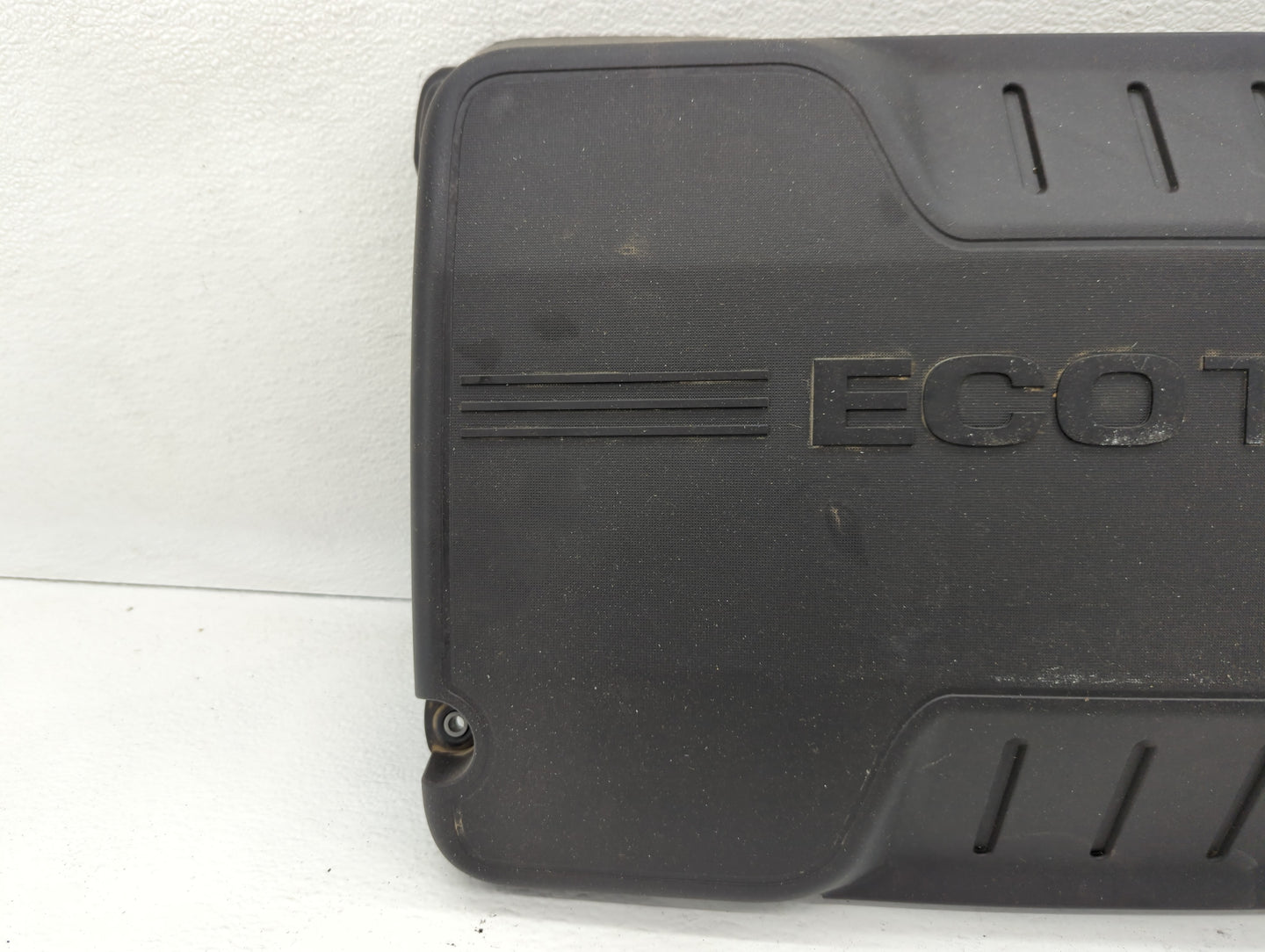 2016 Buick Verano Engine Cover - Oemusedautoparts1.com