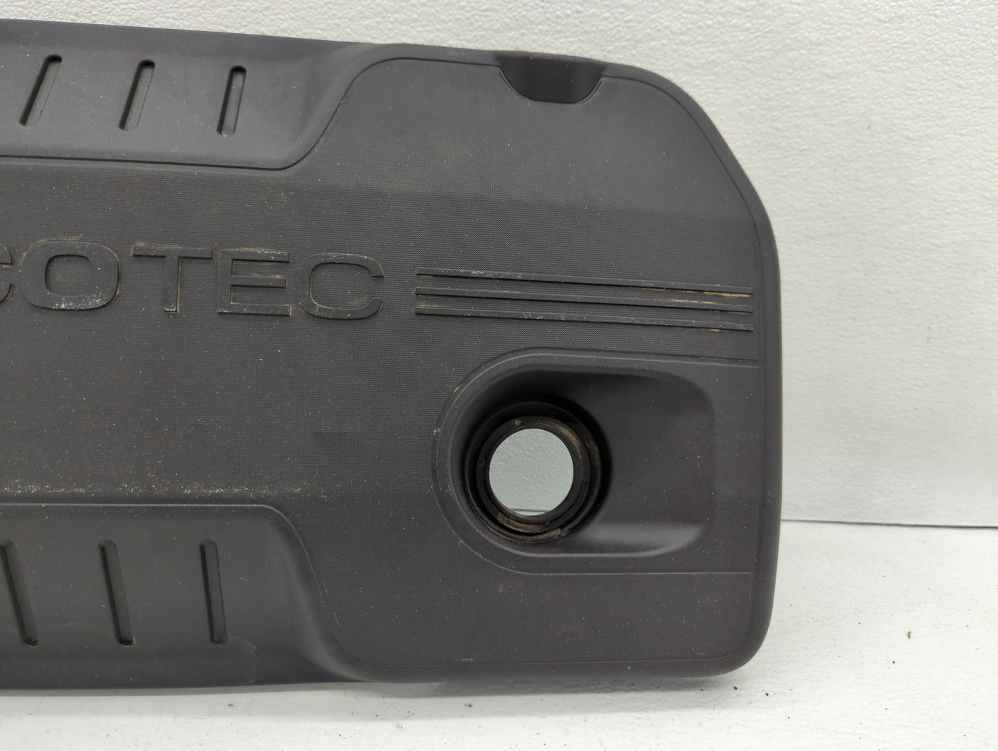 2016 Buick Verano Engine Cover - Oemusedautoparts1.com