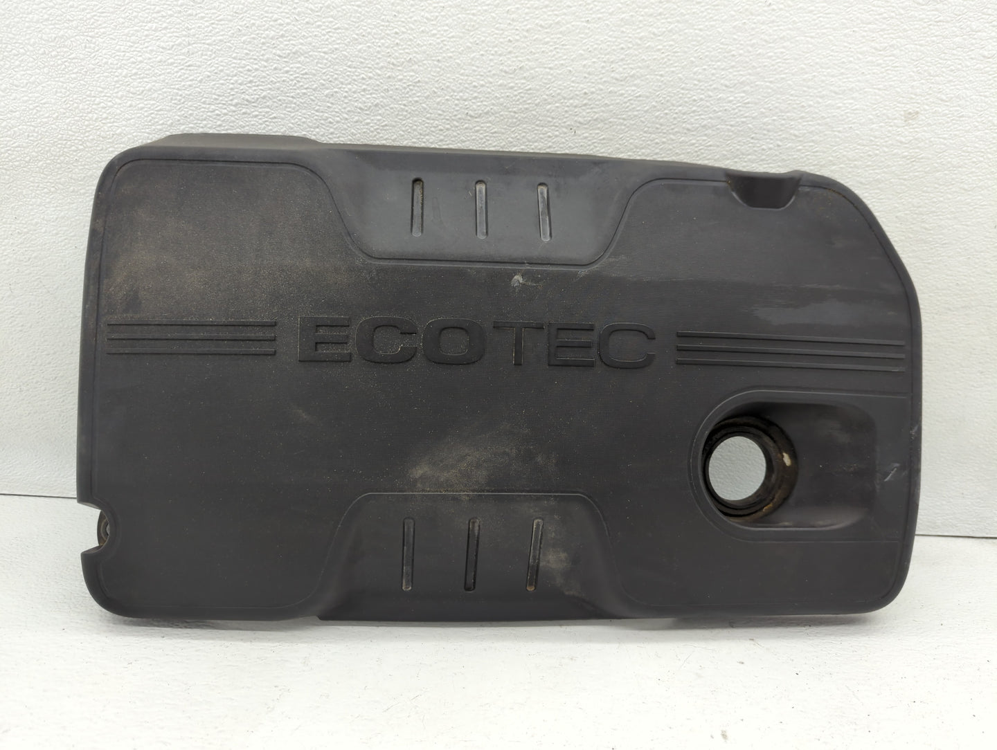 2016 Buick Verano Engine Cover - Oemusedautoparts1.com
