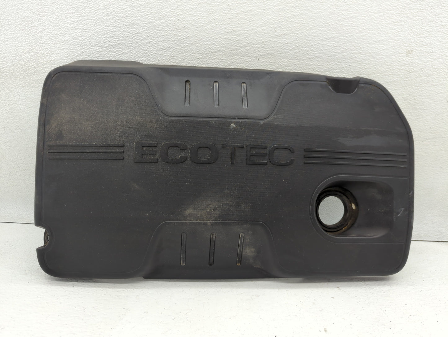 2016 Buick Verano Engine Cover - Oemusedautoparts1.com