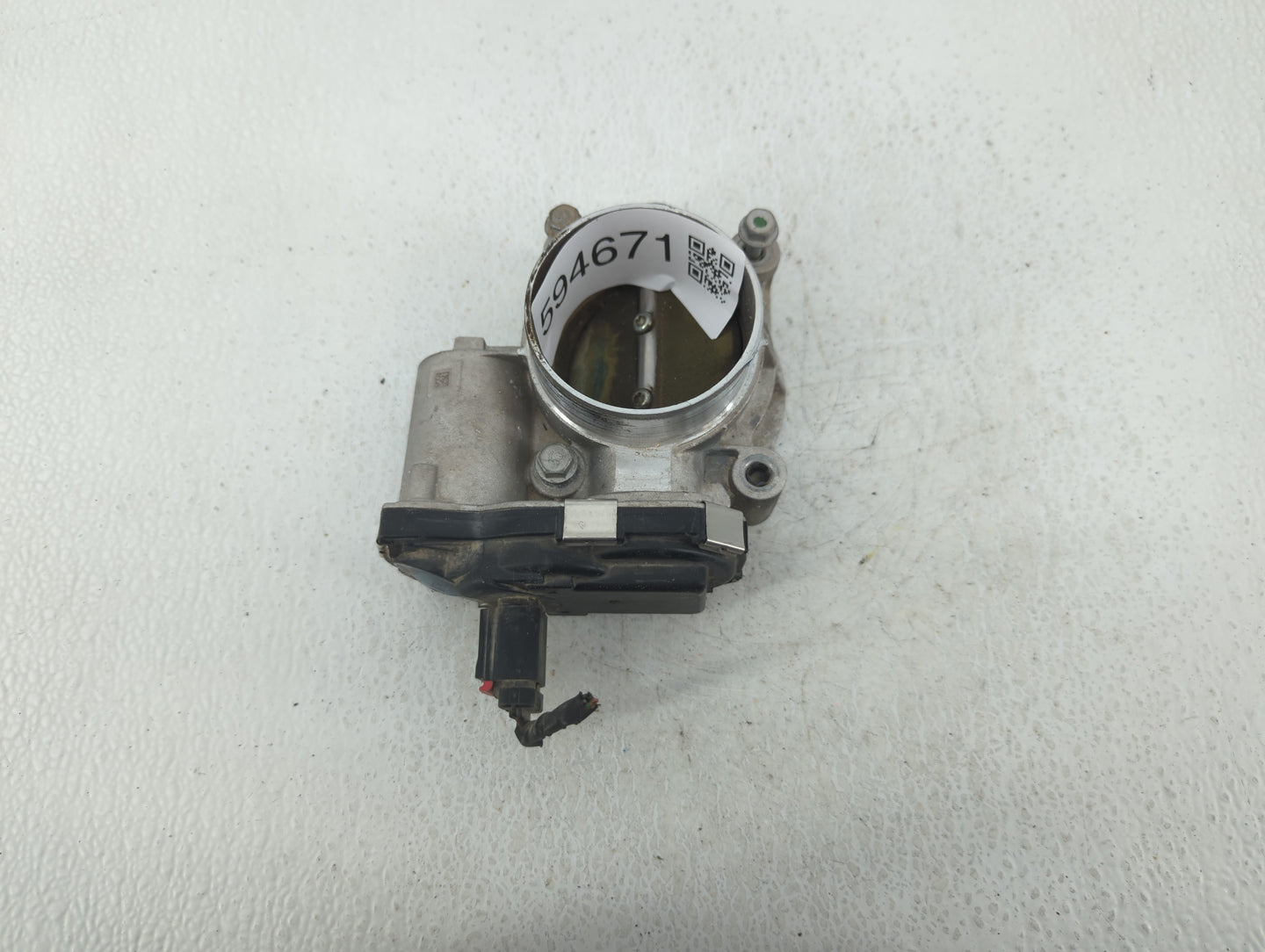 2016-2017 Buick Verano Throttle Body P/N:12669146AA Fits Fits 2016 2017 OEM Used Auto Parts - Oemusedautoparts1.com