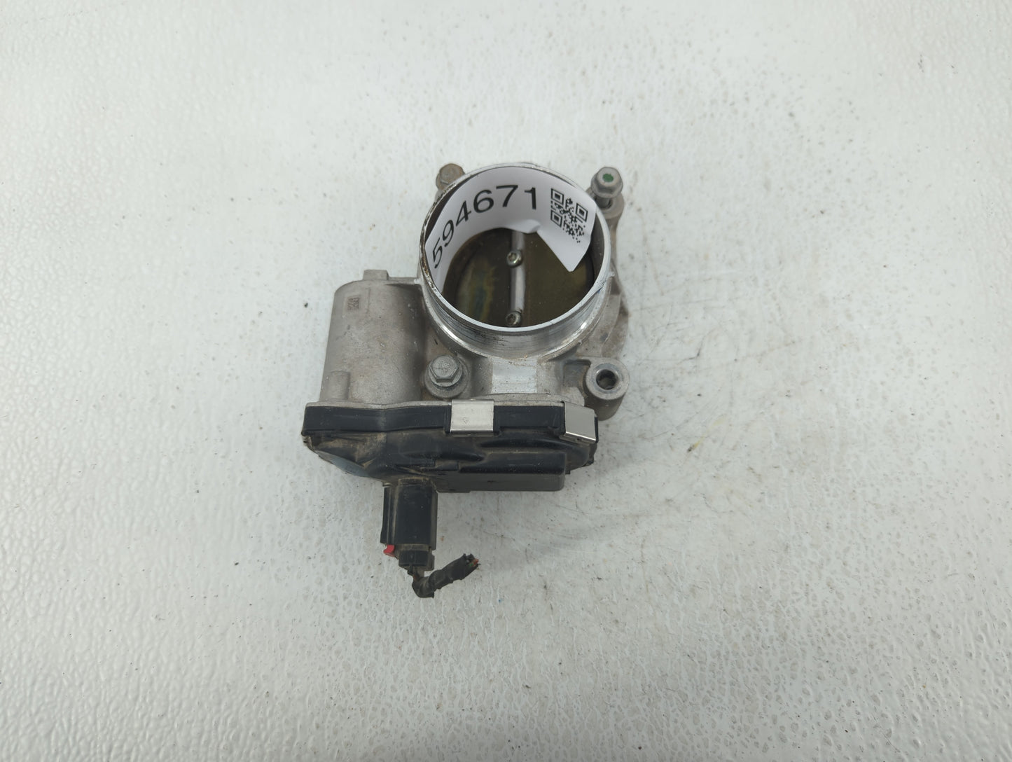 2016-2017 Buick Verano Throttle Body P/N:12669146AA Fits Fits 2016 2017 OEM Used Auto Parts - Oemusedautoparts1.com