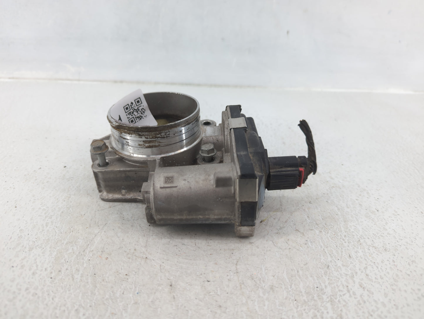 2016-2017 Buick Verano Throttle Body P/N:12669146AA Fits Fits 2016 2017 OEM Used Auto Parts - Oemusedautoparts1.com