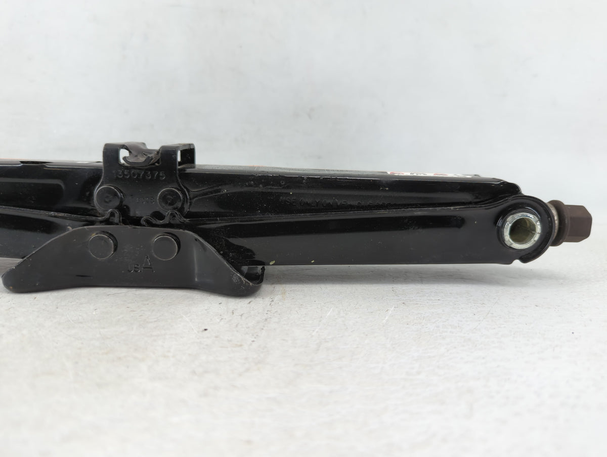 2016 Buick Verano Spare Scissor Car Jack 595910 - Oemusedautoparts1.com