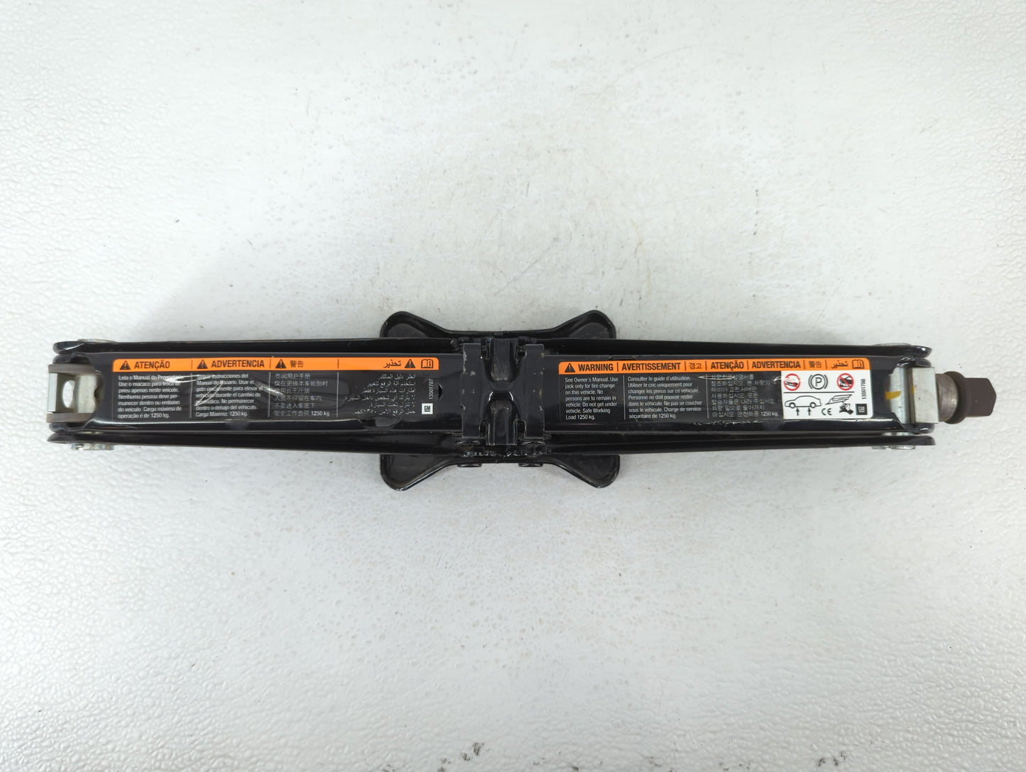 2016 Buick Verano Spare Scissor Car Jack 595910 - Oemusedautoparts1.com