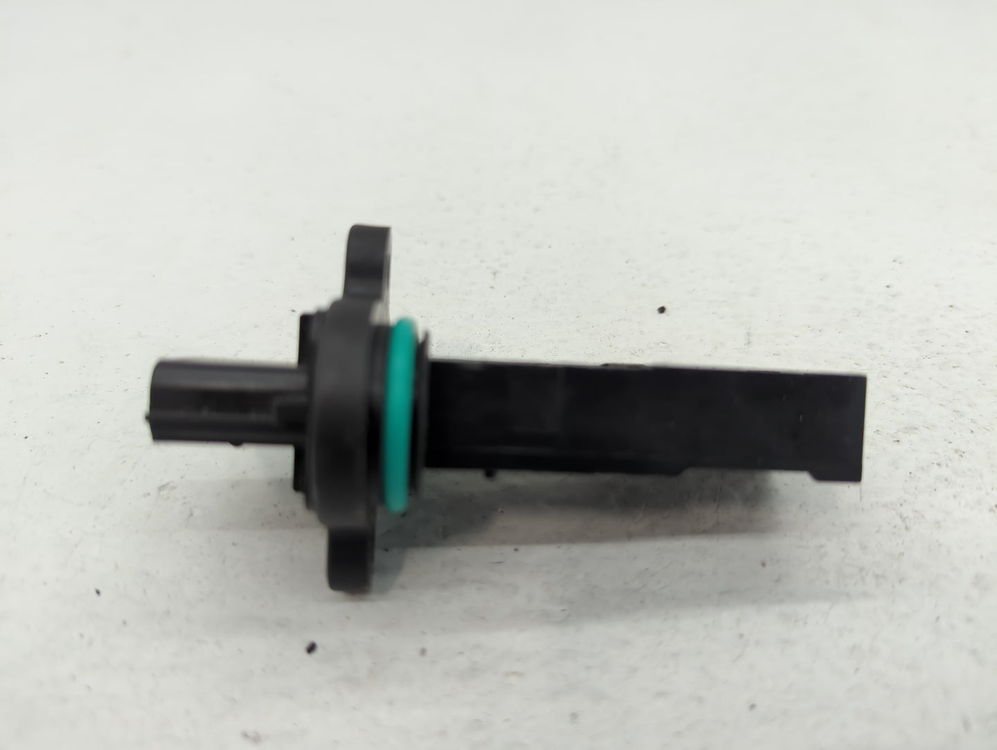 2012-2016 Buick Verano Mass Air Flow Meter Maf - Oemusedautoparts1.com