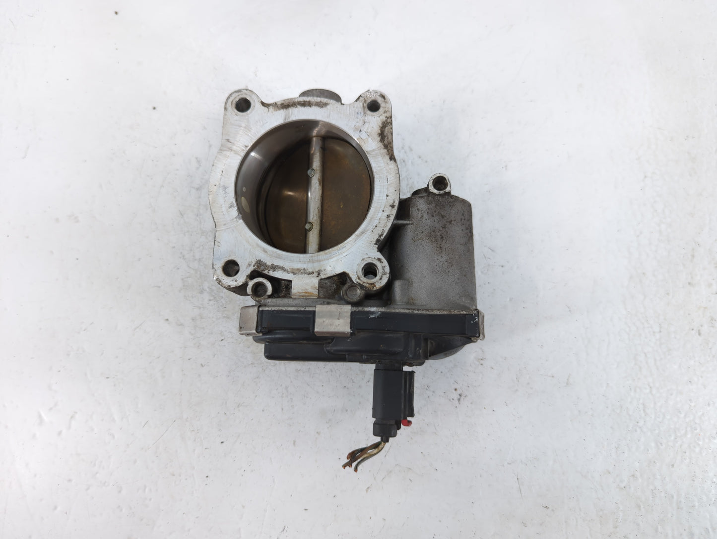 2016-2017 Buick Verano Throttle Body P/N:12632101CA Fits Fits 2016 2017 OEM Used Auto Parts - Oemusedautoparts1.com