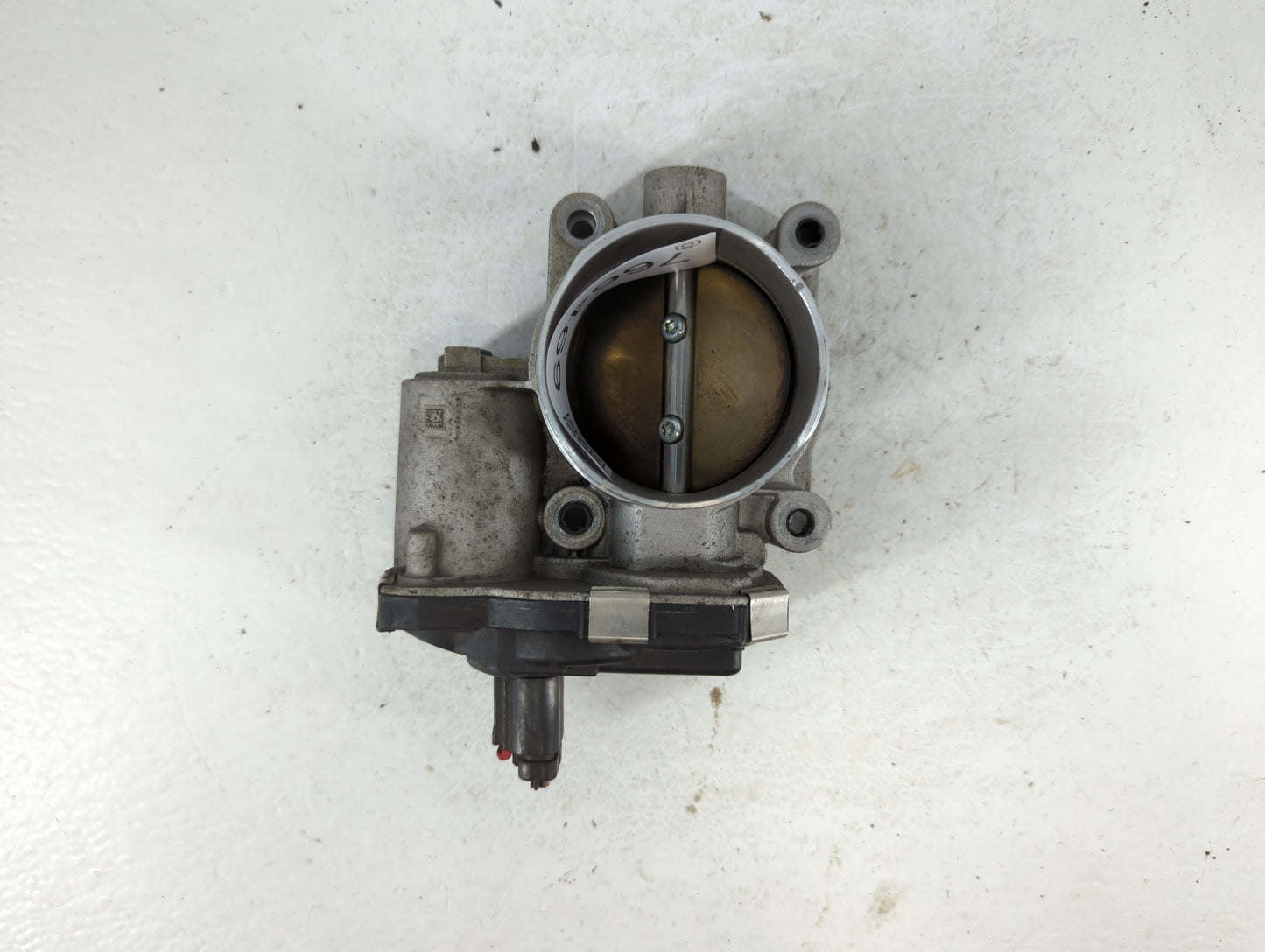 2016-2017 Buick Verano Throttle Body P/N:12669146AA Fits Fits 2016 2017 OEM Used Auto Parts - Oemusedautoparts1.com