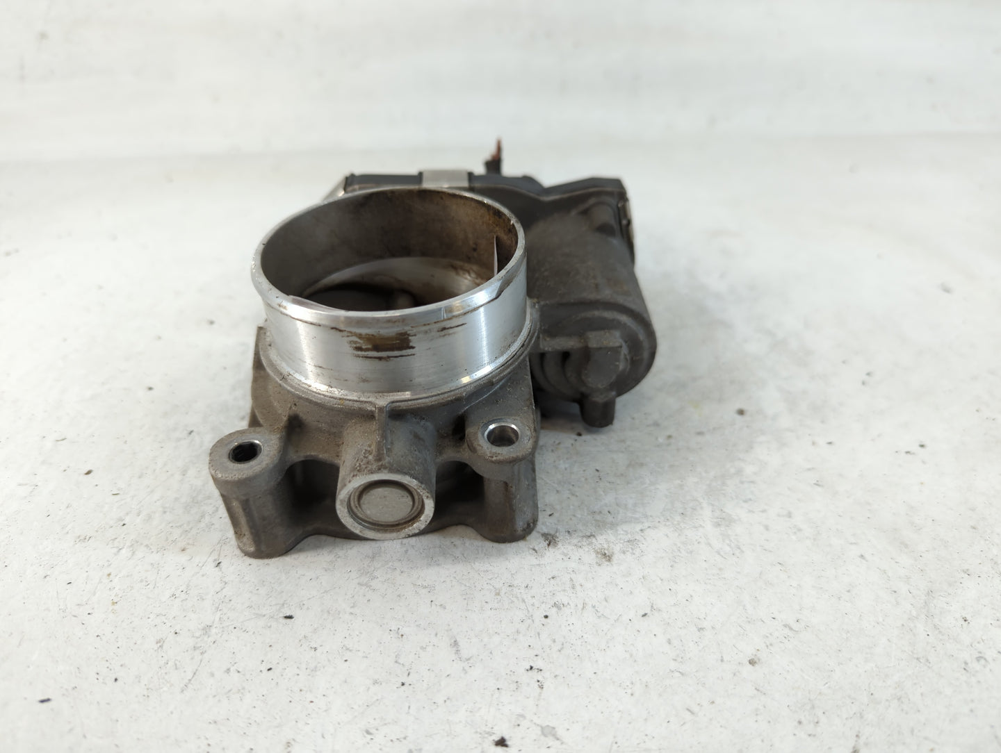 2016-2017 Buick Verano Throttle Body P/N:12669146AA Fits Fits 2016 2017 OEM Used Auto Parts - Oemusedautoparts1.com