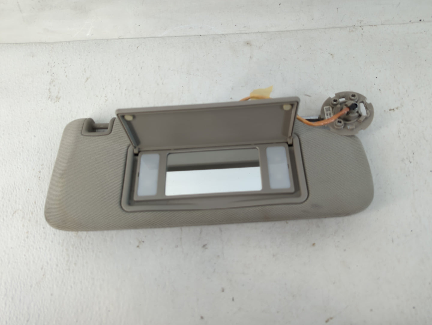 2012-2017 Buick Verano Sun Visor Shade Replacement Passenger Right Mirror Fits Fits 2012 2013 2014 2015 2016 2017 OEM Used A