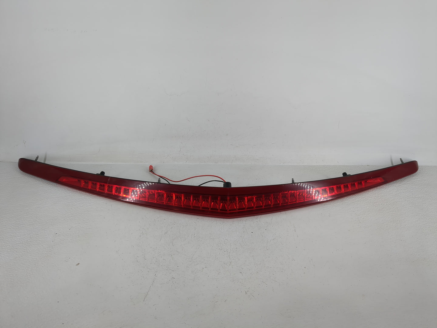 2016 Cadillac Ats Third Brake Light Tail Light P/N:23499906 Fits OEM Used Auto Parts - Oemusedautoparts1.com