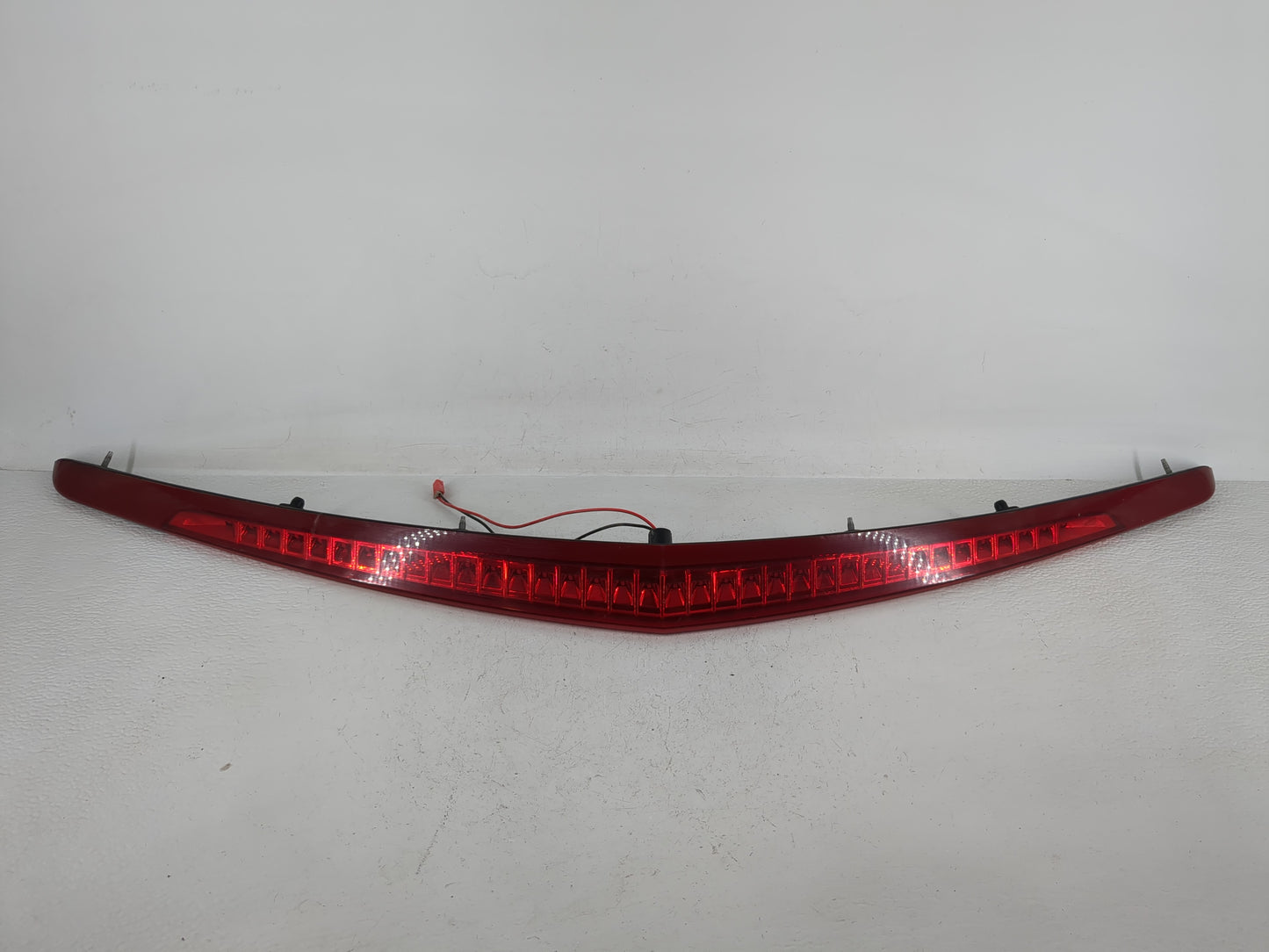 2016 Cadillac Ats Third Brake Light Tail Light P/N:23499906 Fits OEM Used Auto Parts - Oemusedautoparts1.com