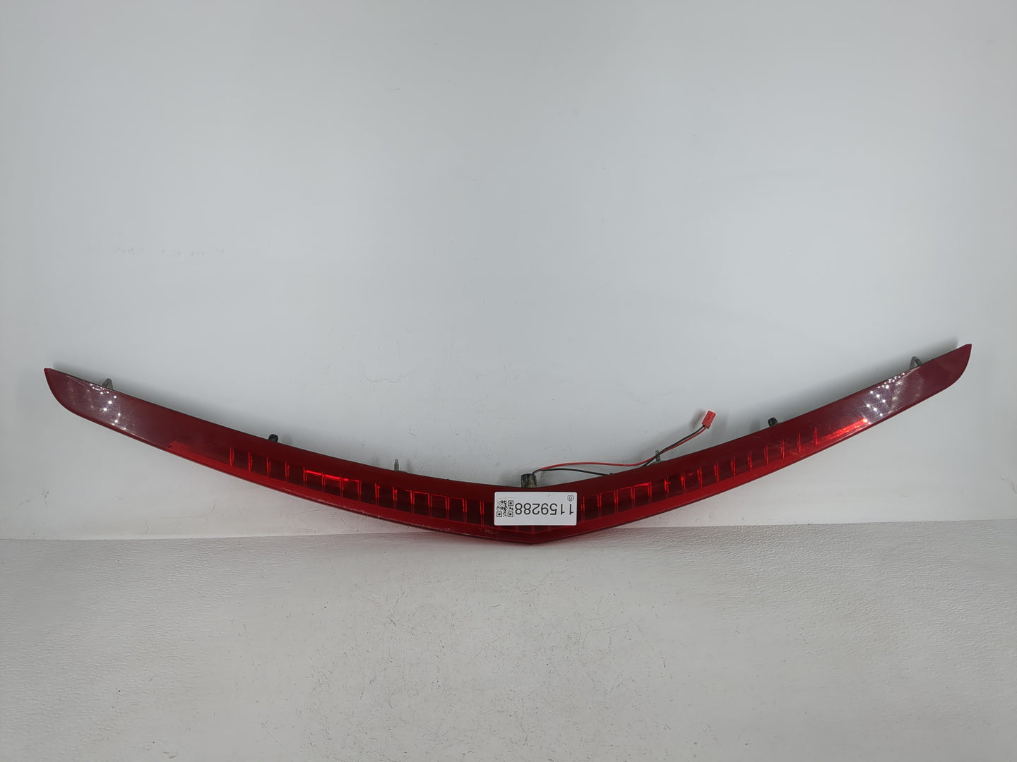 2016 Cadillac Ats Third Brake Light Tail Light P/N:23499906 Fits OEM Used Auto Parts - Oemusedautoparts1.com