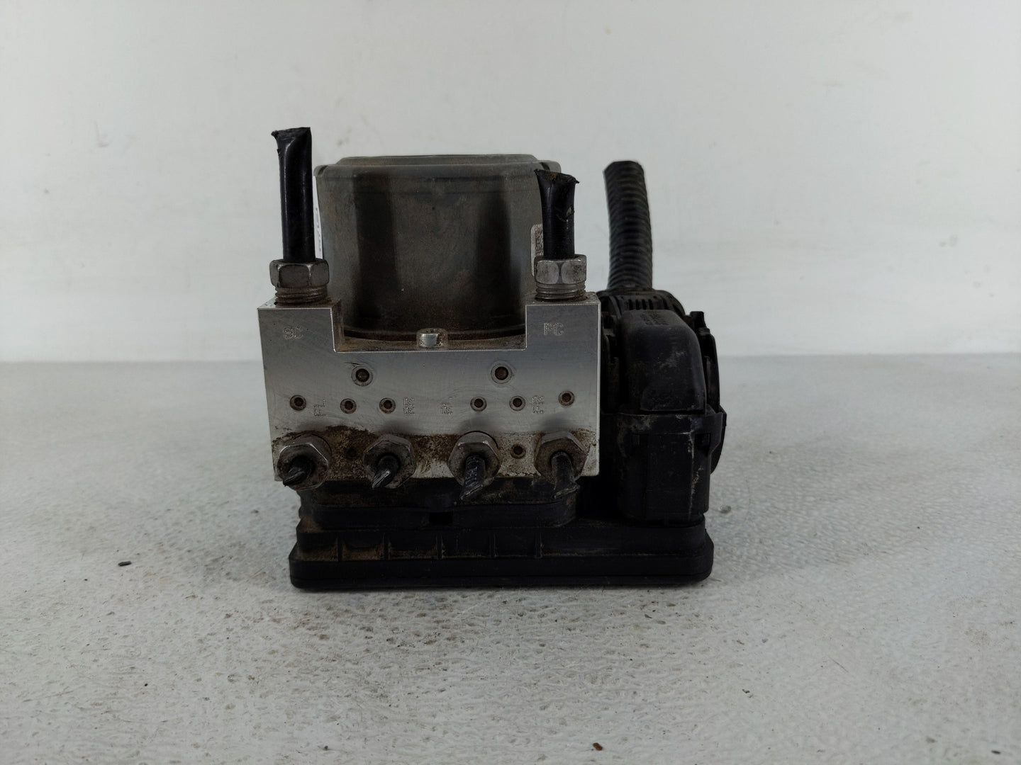 2014-2016 Cadillac Ats ABS Pump Control Module Replacement P/N:23308243 23122240 Fits Fits 2014 2015 2016 OEM Used Auto Part