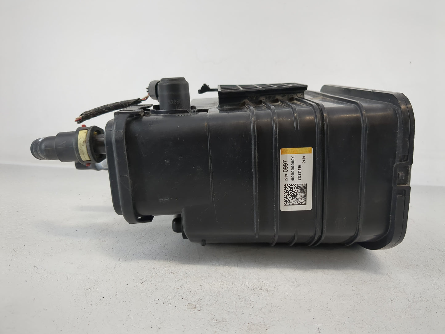 2016 Cadillac Ats Fuel Vapor Charcoal Canister - Oemusedautoparts1.com