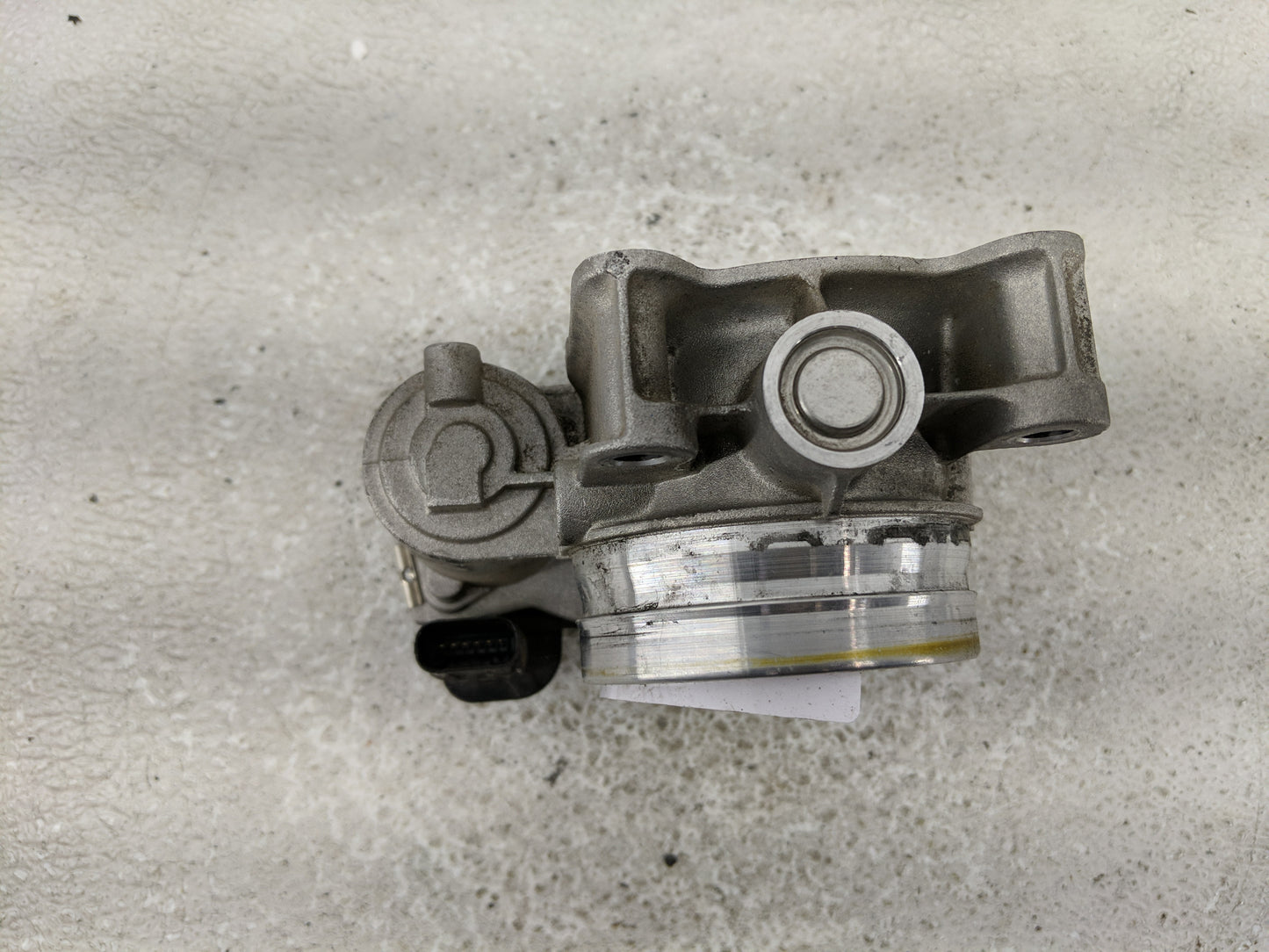 2013-2018 Cadillac Ats Throttle Body P/N:12627067DA Fits Fits 2013 2014 2015 2016 2017 2018 2019 2020 2021 OEM Used Auto Par