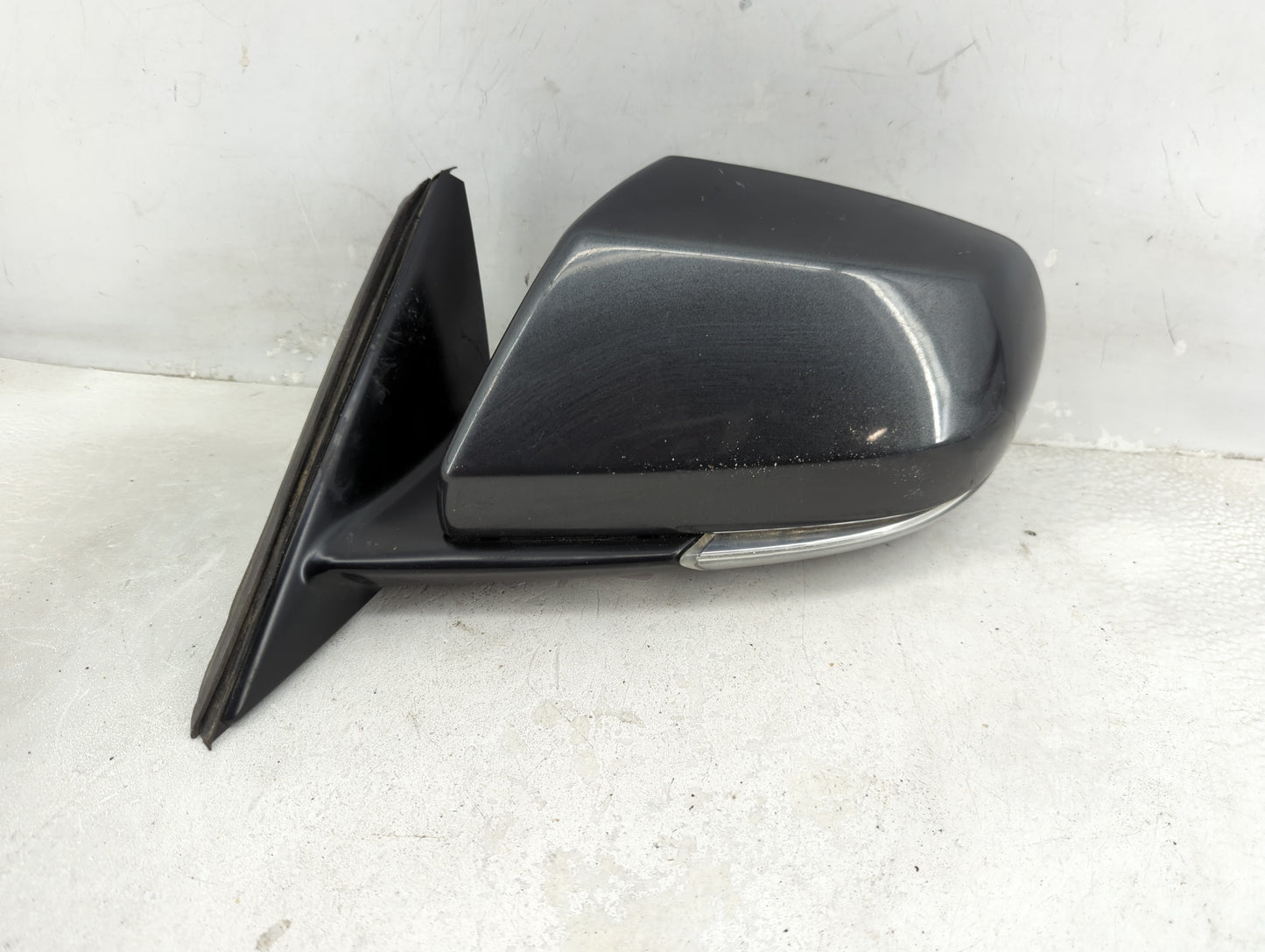 2014-2018 Cadillac Ats Driver Side View Mirror - Left Door Mirror OEM Used - Oemusedautoparts1.com