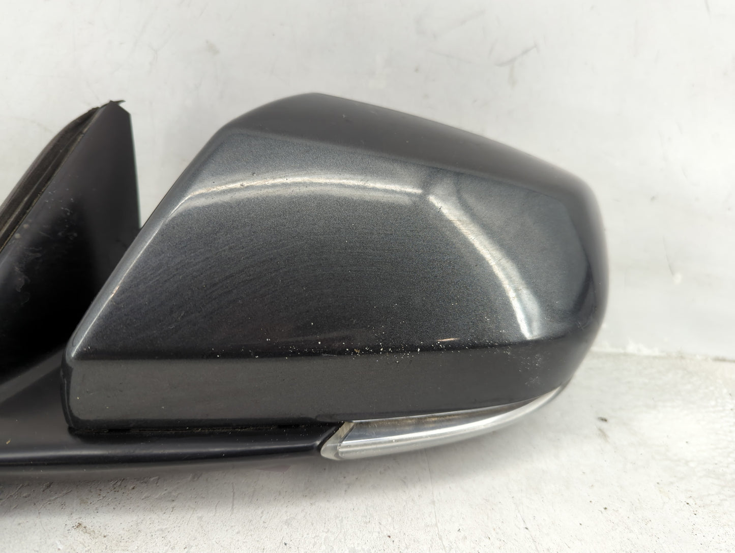 2014-2018 Cadillac Ats Driver Side View Mirror - Left Door Mirror OEM Used - Oemusedautoparts1.com