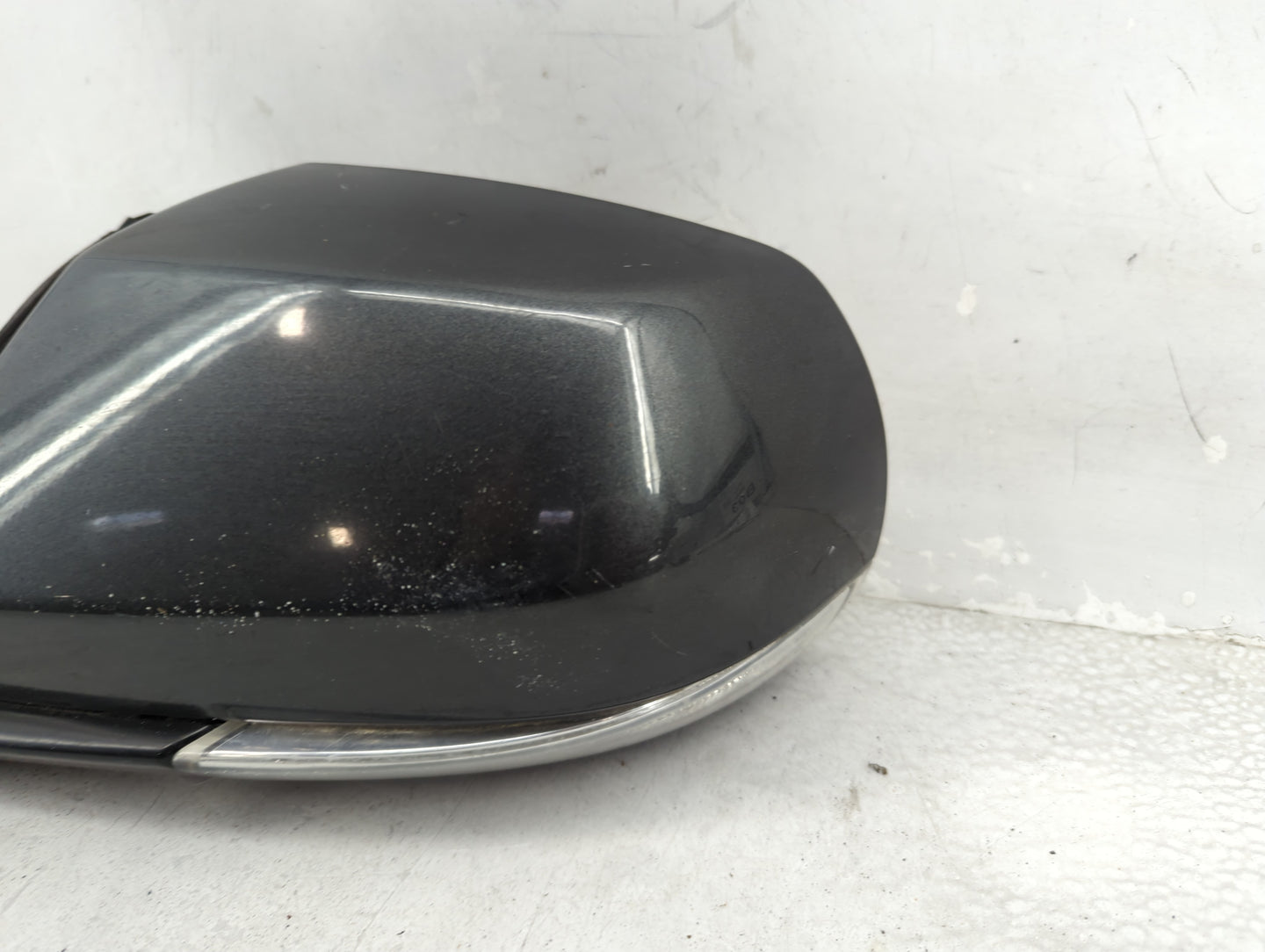 2014-2018 Cadillac Ats Driver Side View Mirror - Left Door Mirror OEM Used - Oemusedautoparts1.com