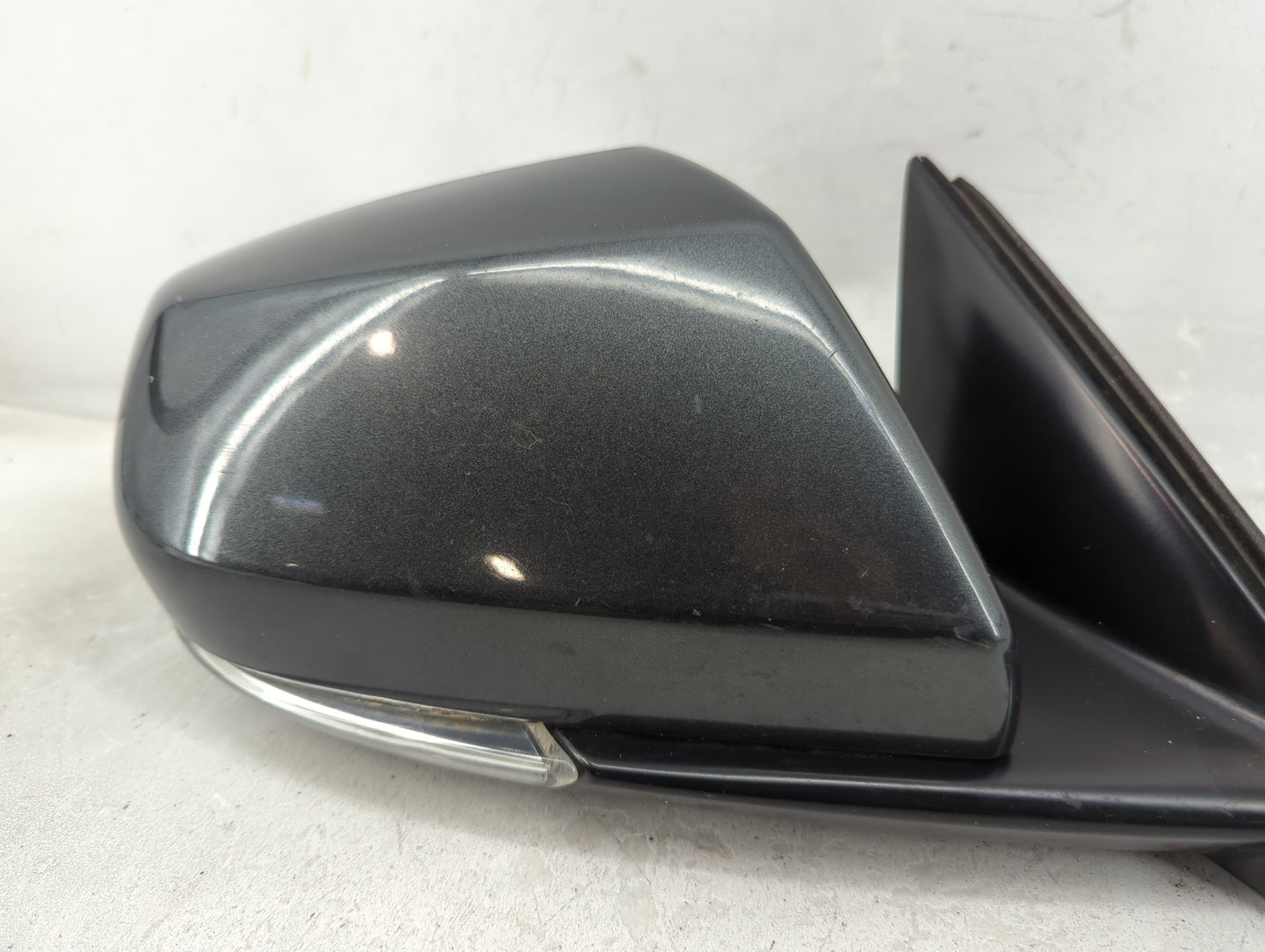 2014-2018 Cadillac Ats Passenger Side View Mirror - Right Door Mirror OEM Used - Oemusedautoparts1.com