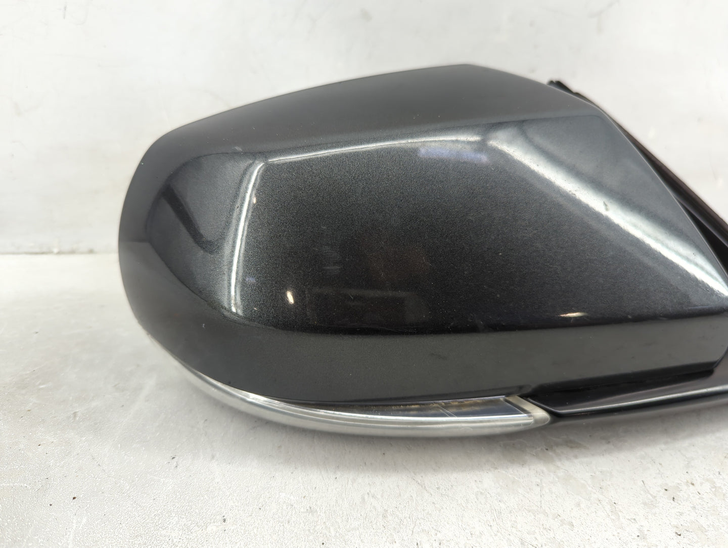 2014-2018 Cadillac Ats Passenger Side View Mirror - Right Door Mirror OEM Used - Oemusedautoparts1.com