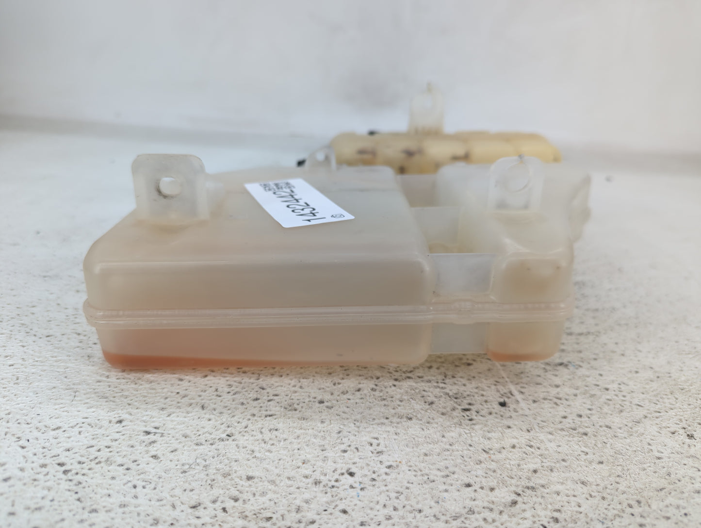 2013-2018 Cadillac Ats Radiator Coolant Overflow Expansion Tank Bottle 1432442 - Oemusedautoparts1.com