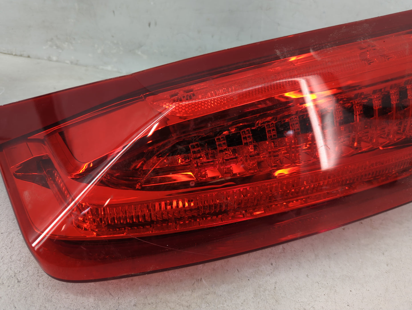 2013-2018 Cadillac Ats Tail Light Assembly Passenger Right OEM Fits Fits 2013 2014 2015 2016 2018 OEM Used Auto Parts - Oemu