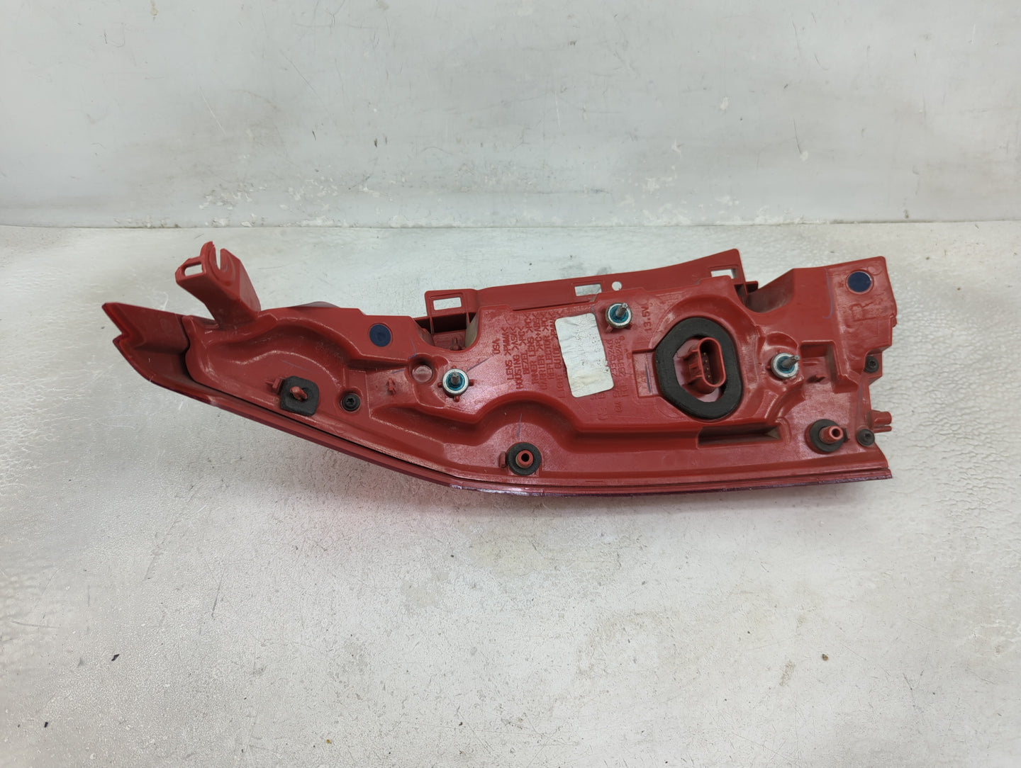 2013-2018 Cadillac Ats Tail Light Assembly Passenger Right OEM Fits Fits 2013 2014 2015 2016 2018 OEM Used Auto Parts - Oemu