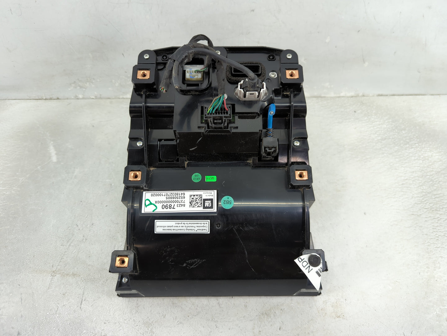 2016 Cadillac Ats Radio AM FM Cd Player Receiver Replacement P/N:652508805 84237890 Fits OEM Used Auto Parts - Oemusedautopa